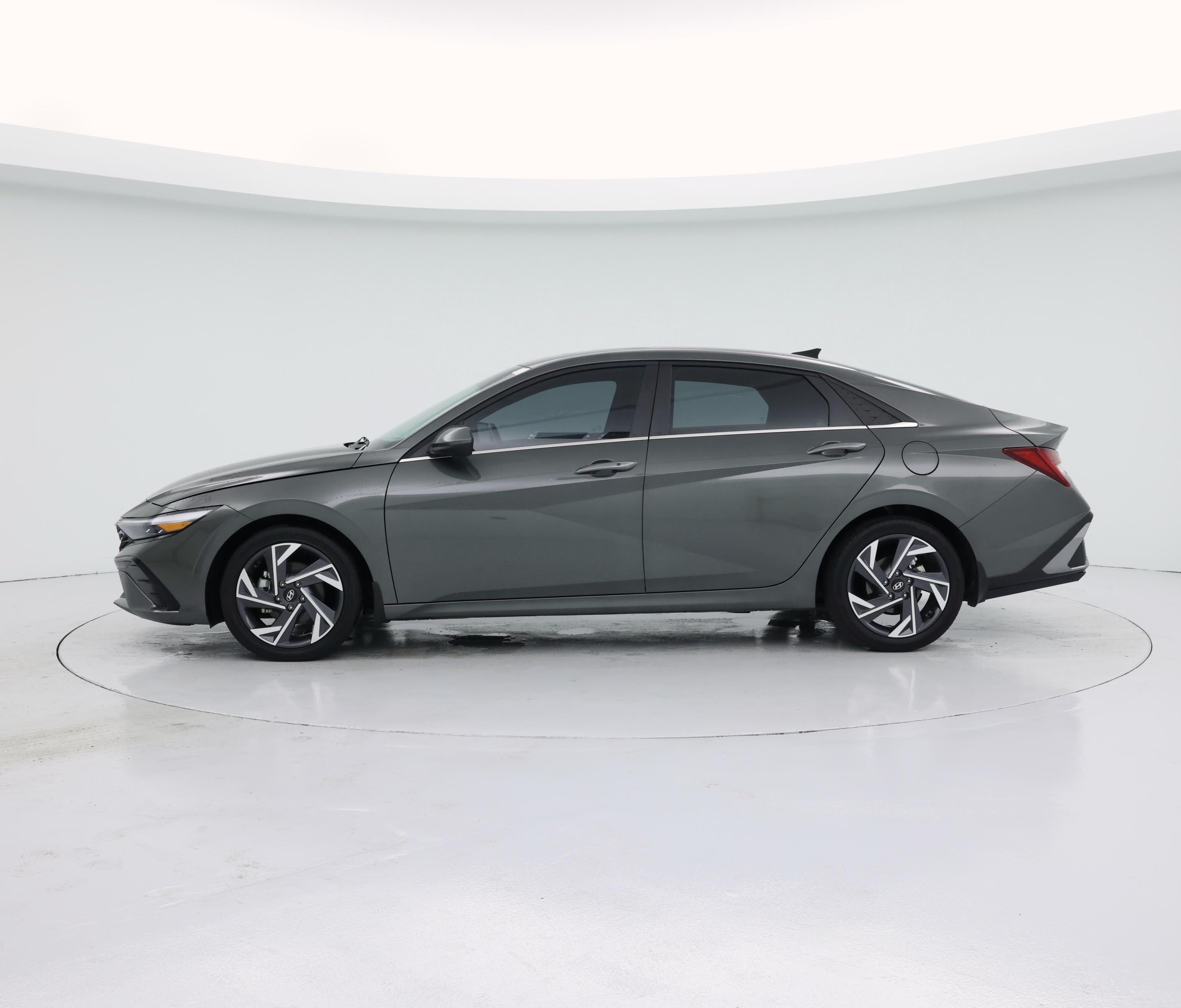 Thumbnail: 2025 Hyundai Elantra - 3
