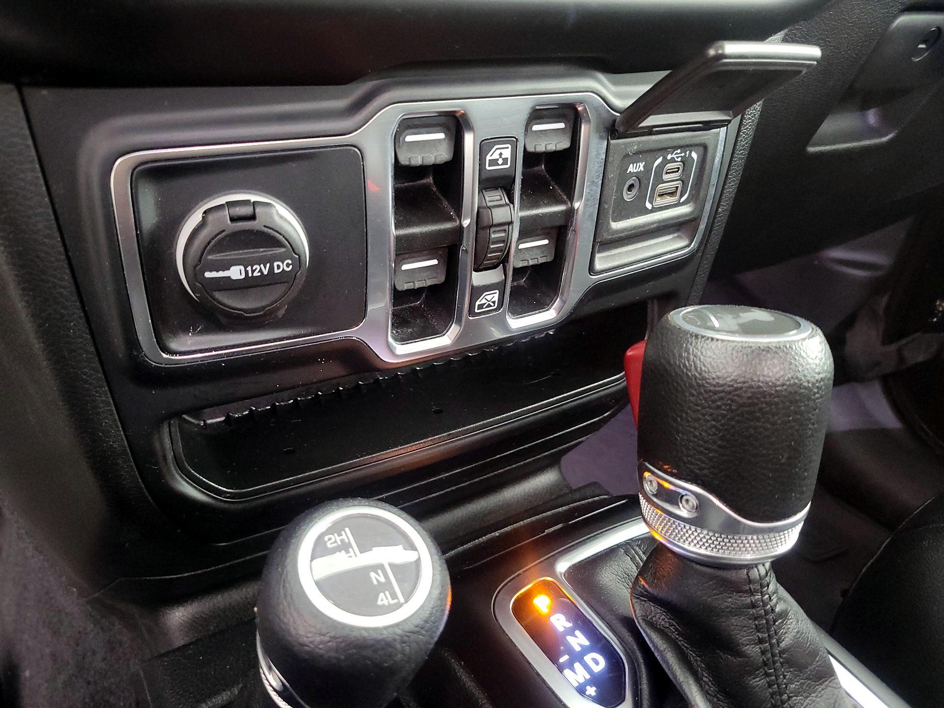 Thumbnail: 2023 Jeep Wrangler - 18