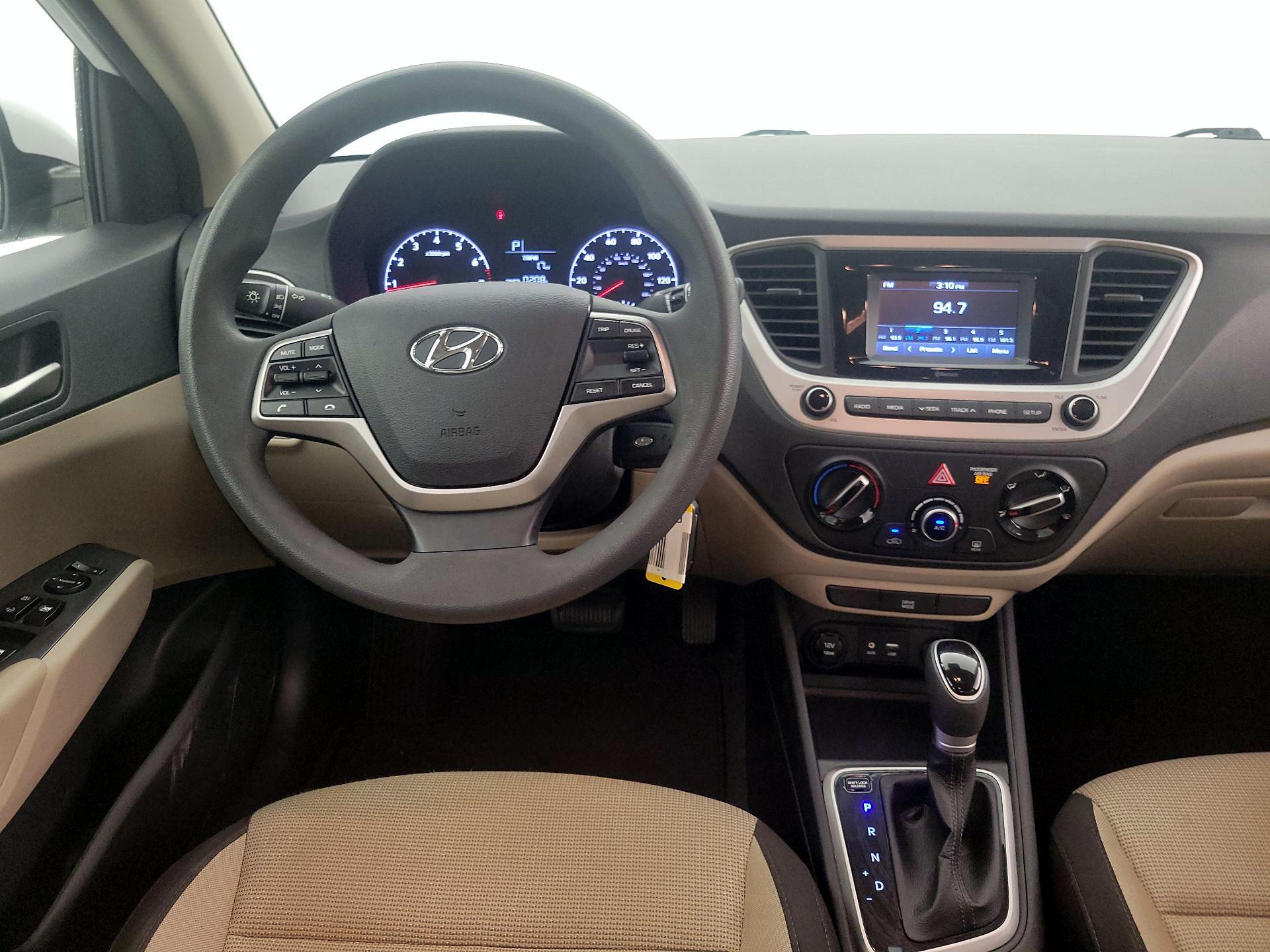 Thumbnail: 2022 Hyundai Accent - 10