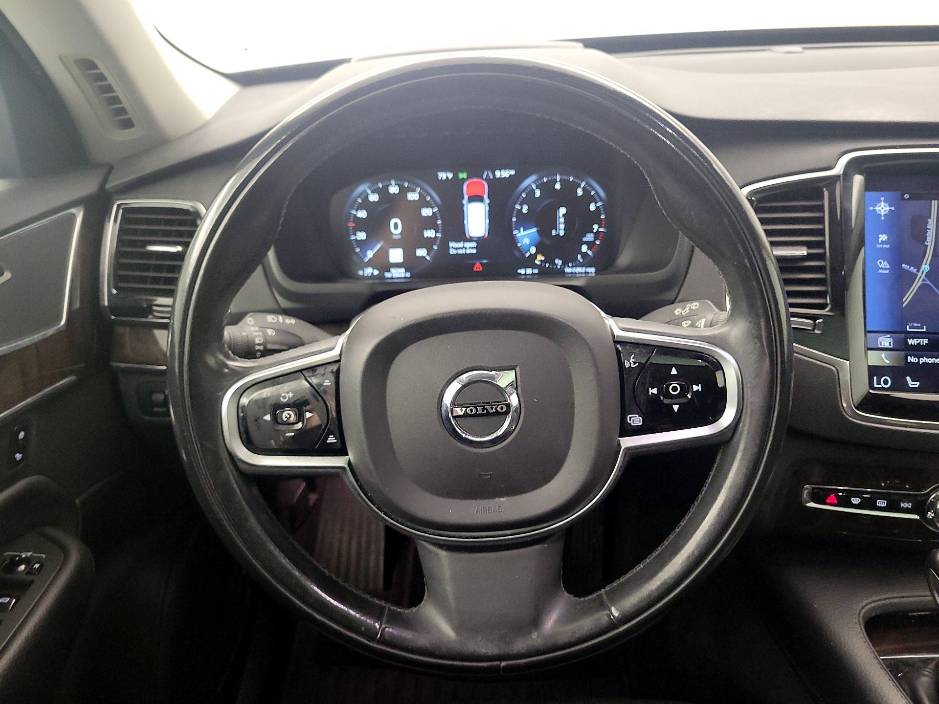 Thumbnail: 2017 Volvo XC90 - 10