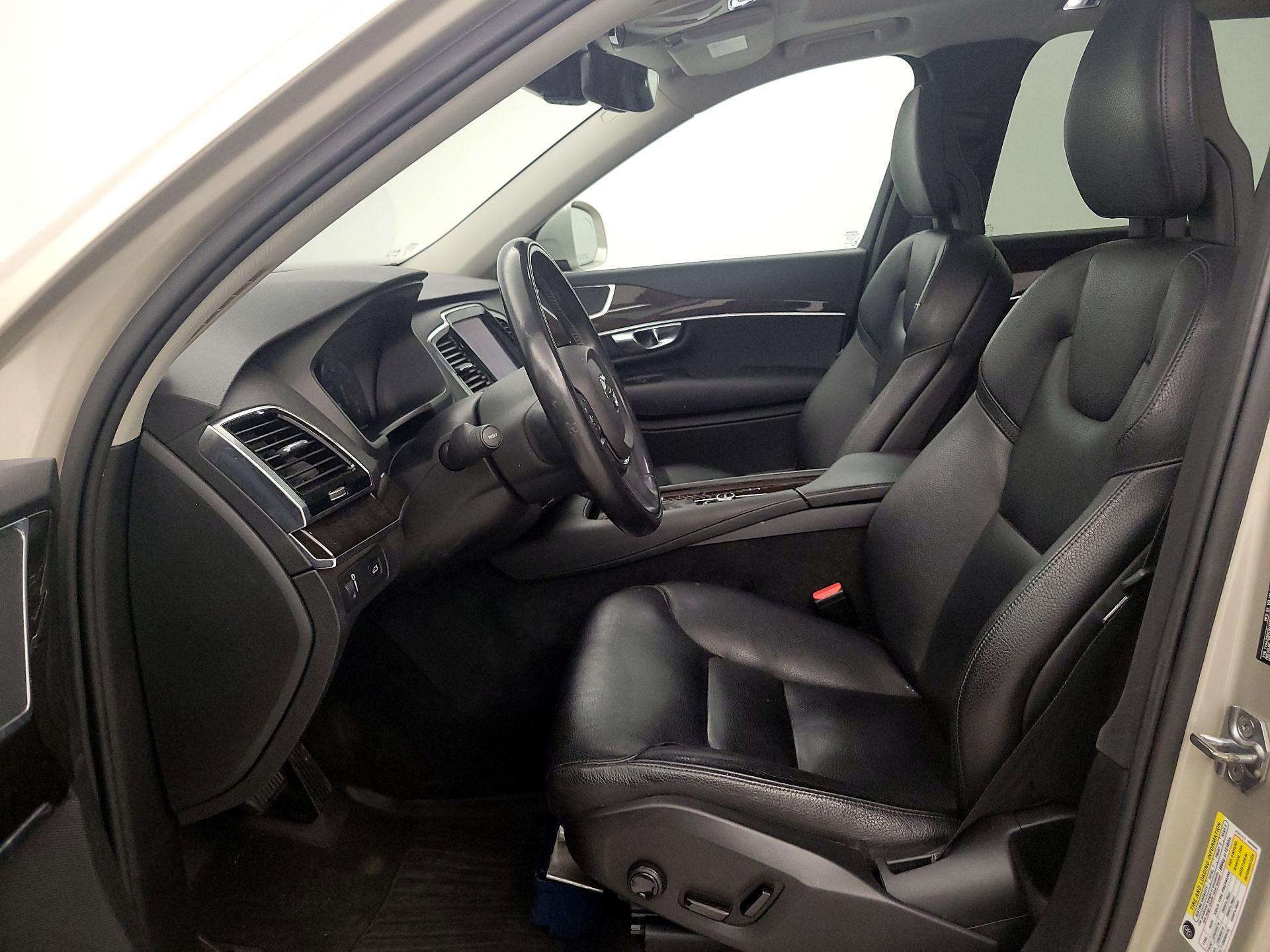 Thumbnail: 2017 Volvo XC90 - 11