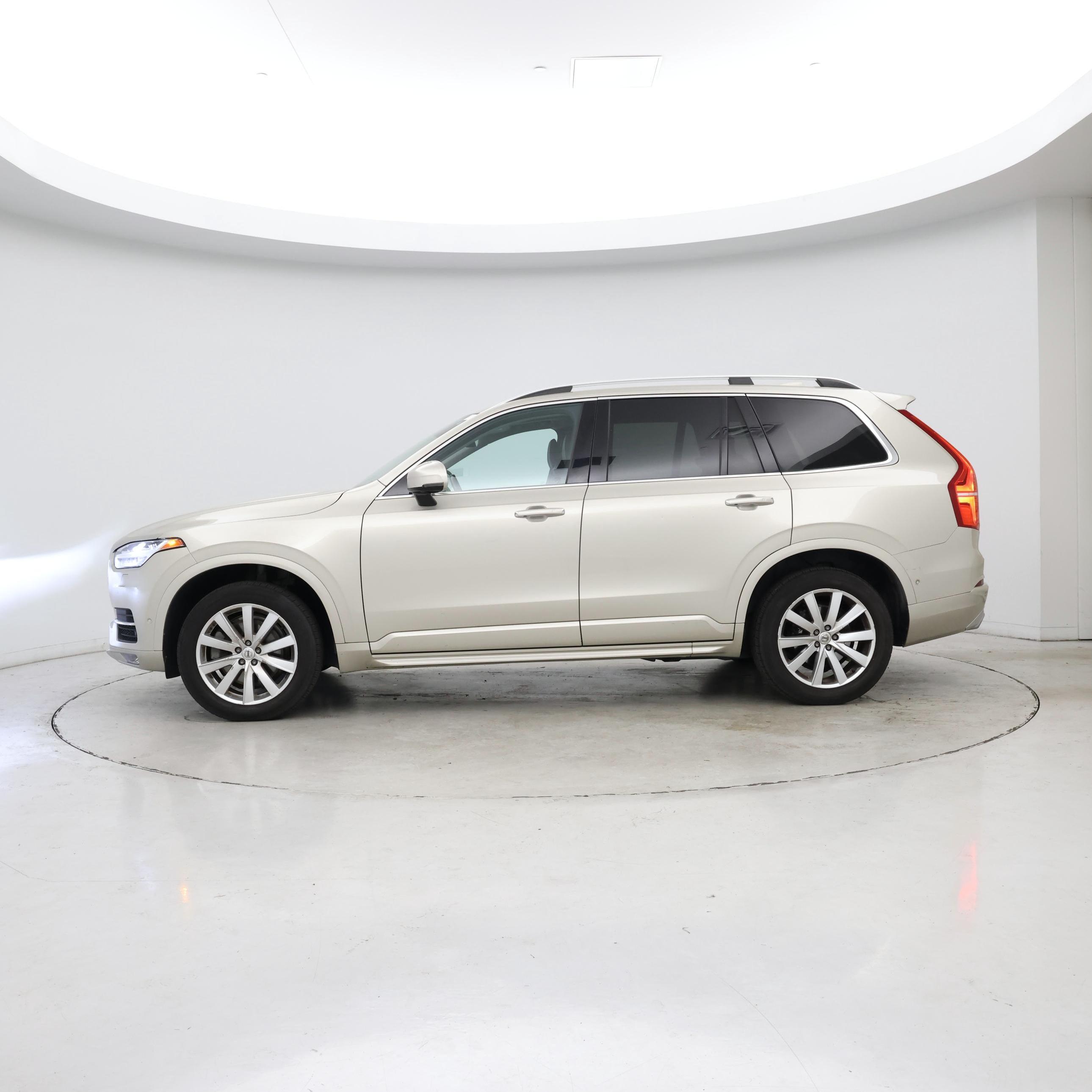 Thumbnail: 2017 Volvo XC90 - 3