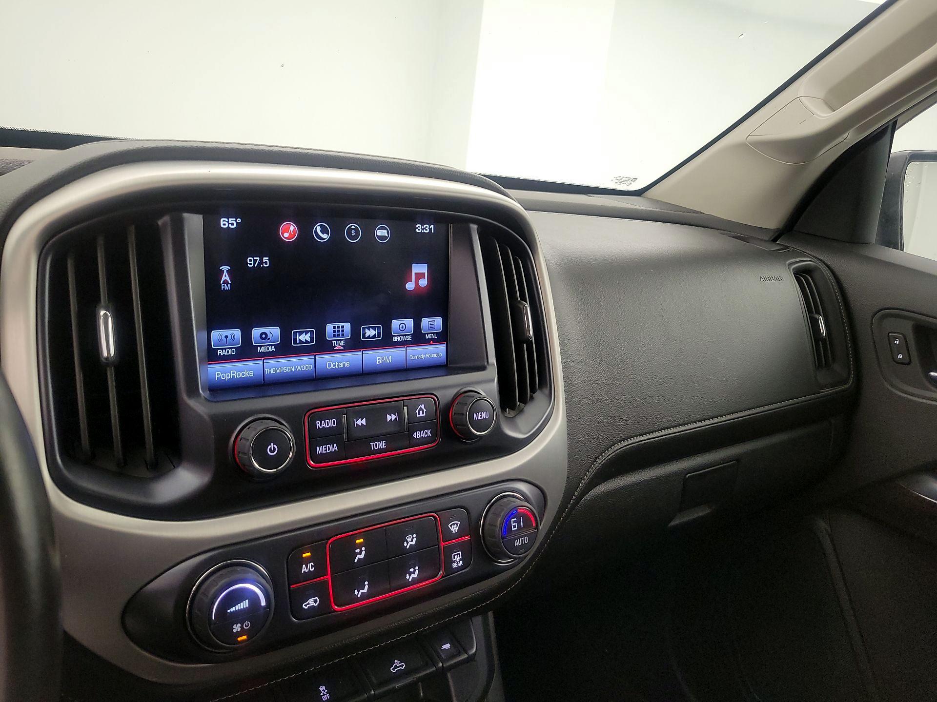 Thumbnail: 2016 GMC Canyon - 16