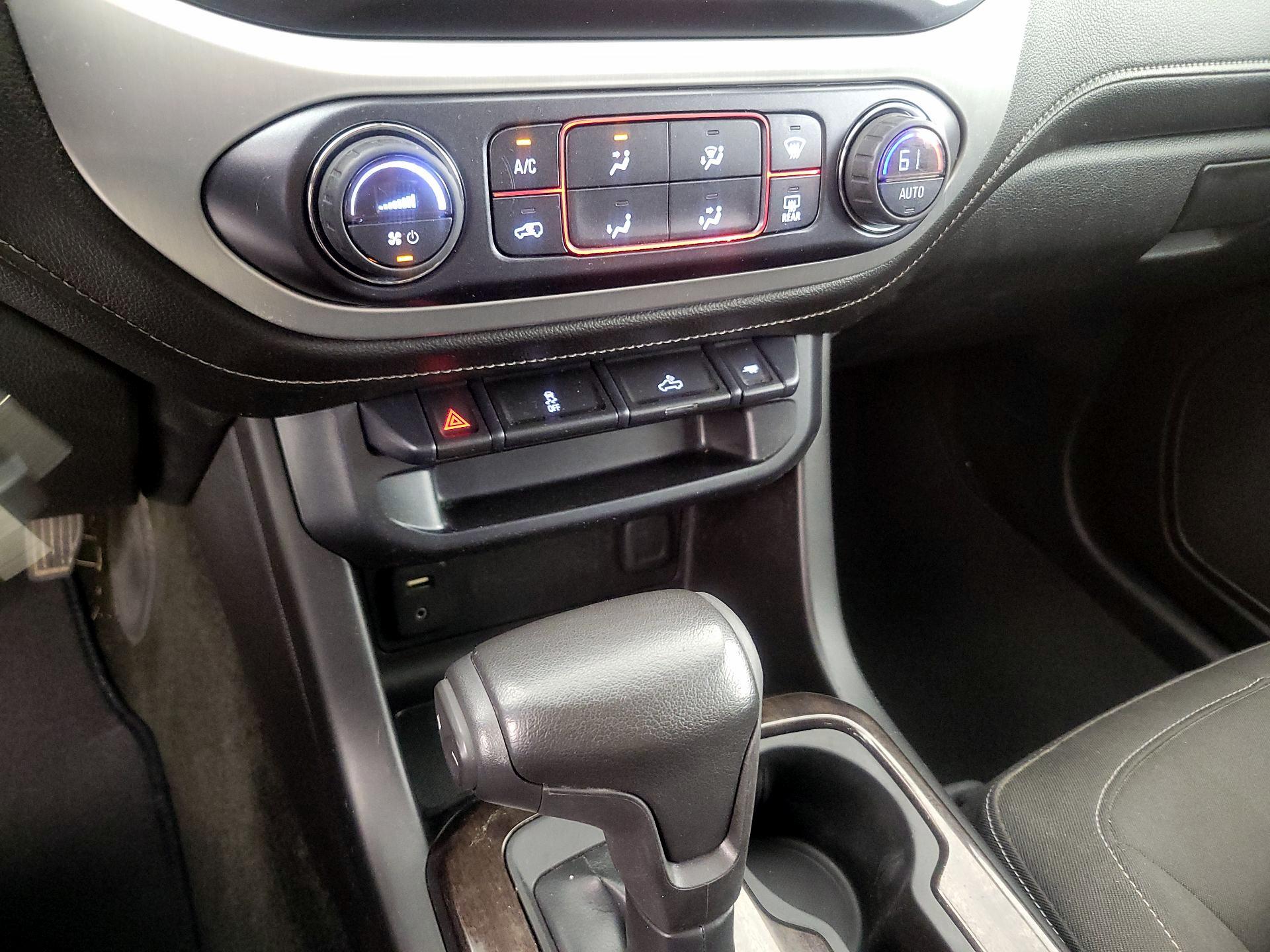 Thumbnail: 2016 GMC Canyon - 17