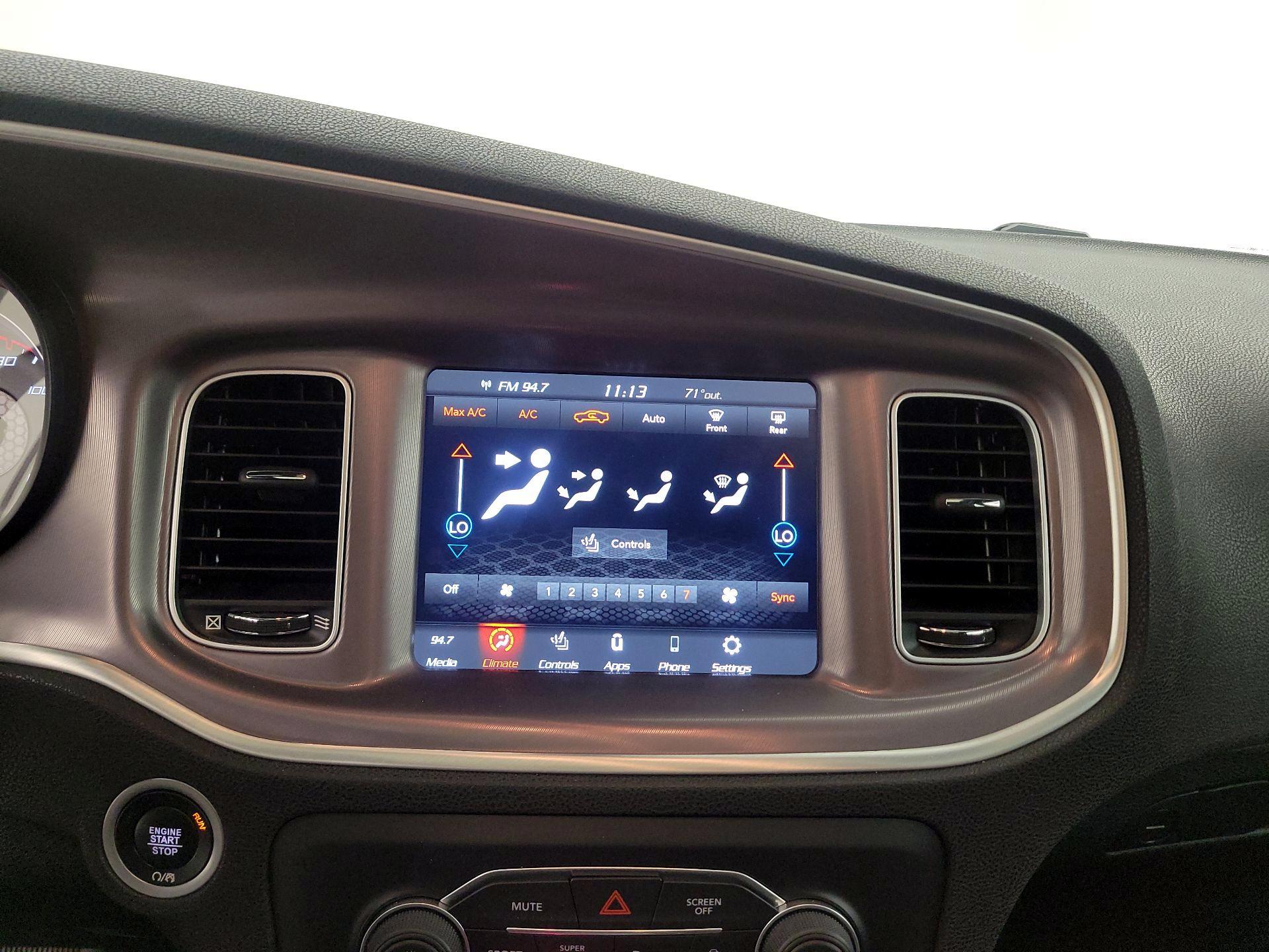 Thumbnail: 2022 Dodge Charger - 16