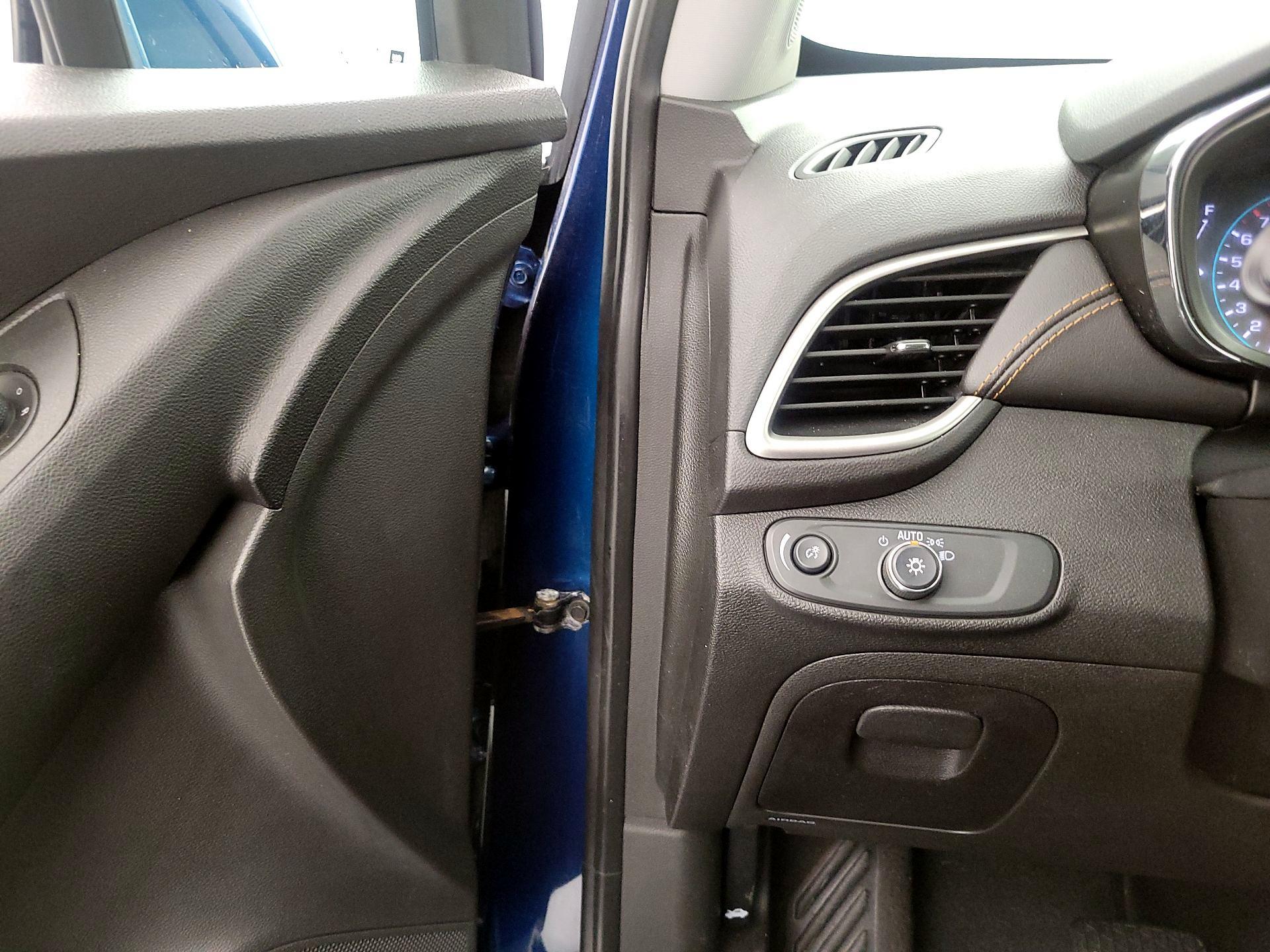 Thumbnail: 2019 Chevrolet Trax - 13