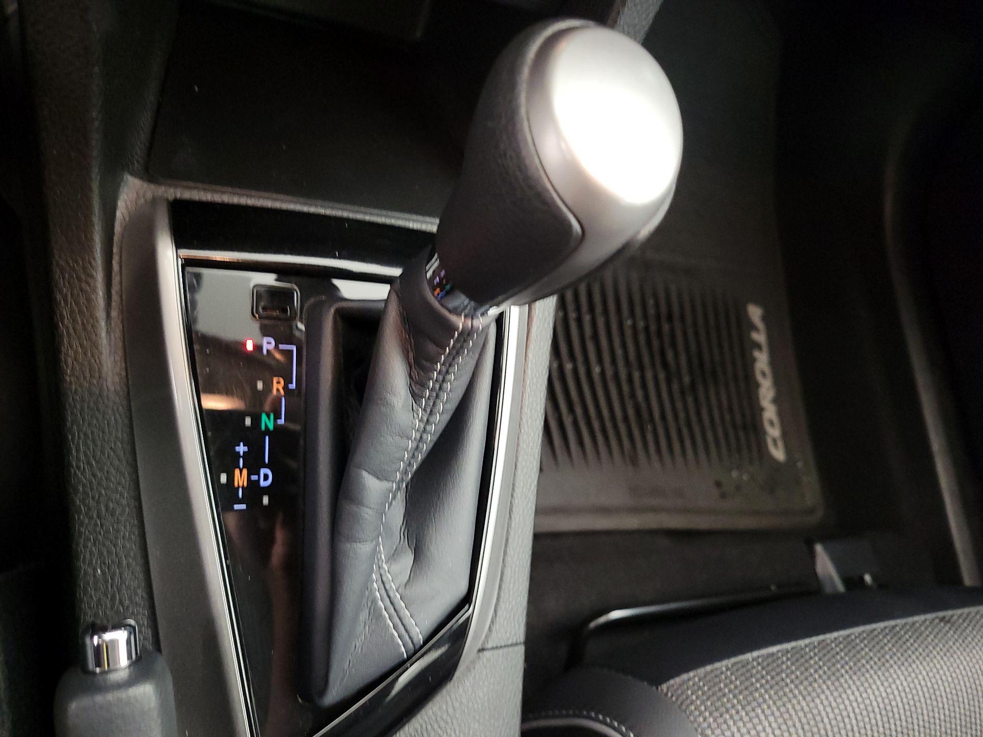 Thumbnail: 2014 Toyota Corolla - 17