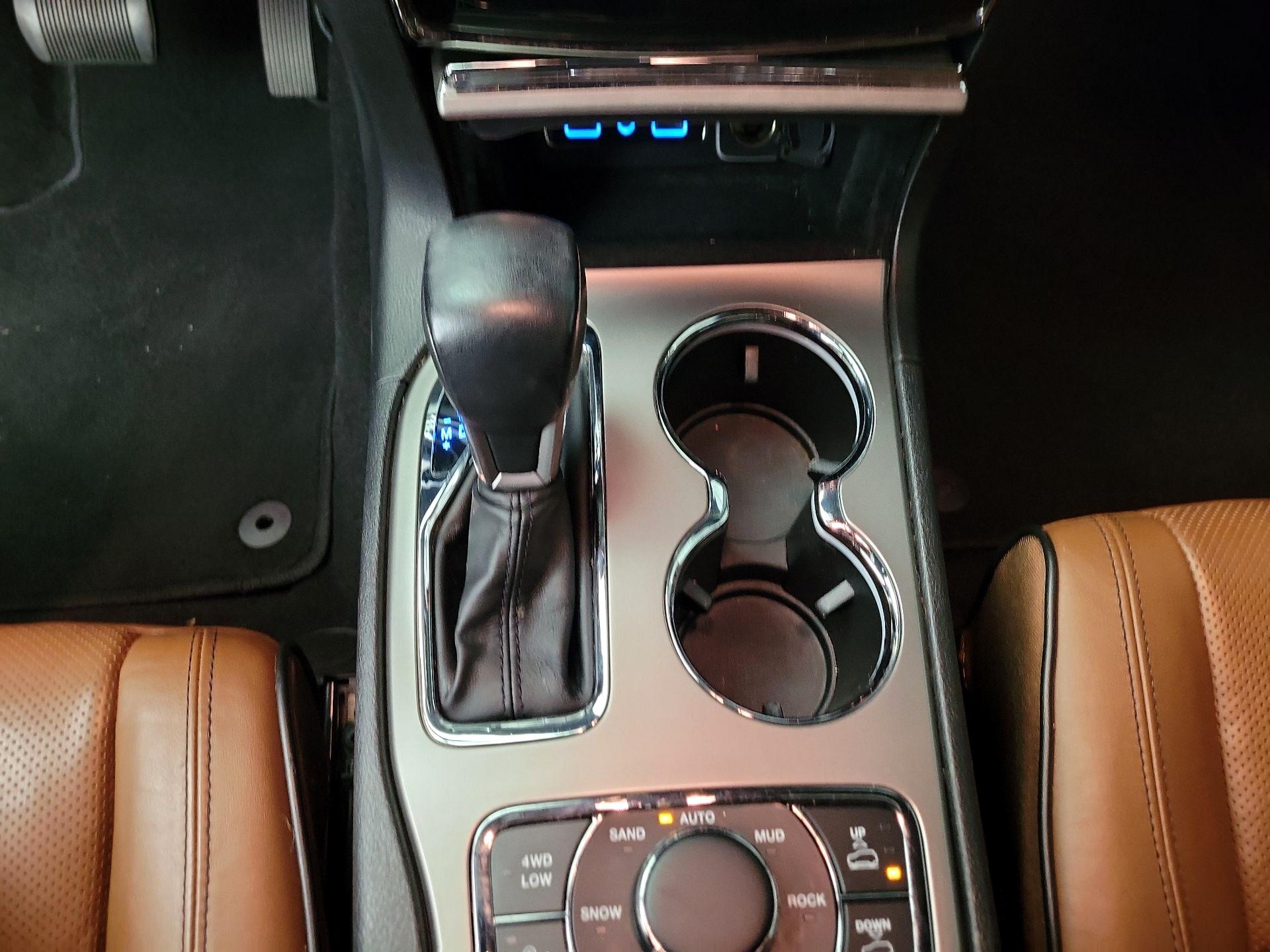 Thumbnail: 2021 Jeep Grand Cherokee - 18