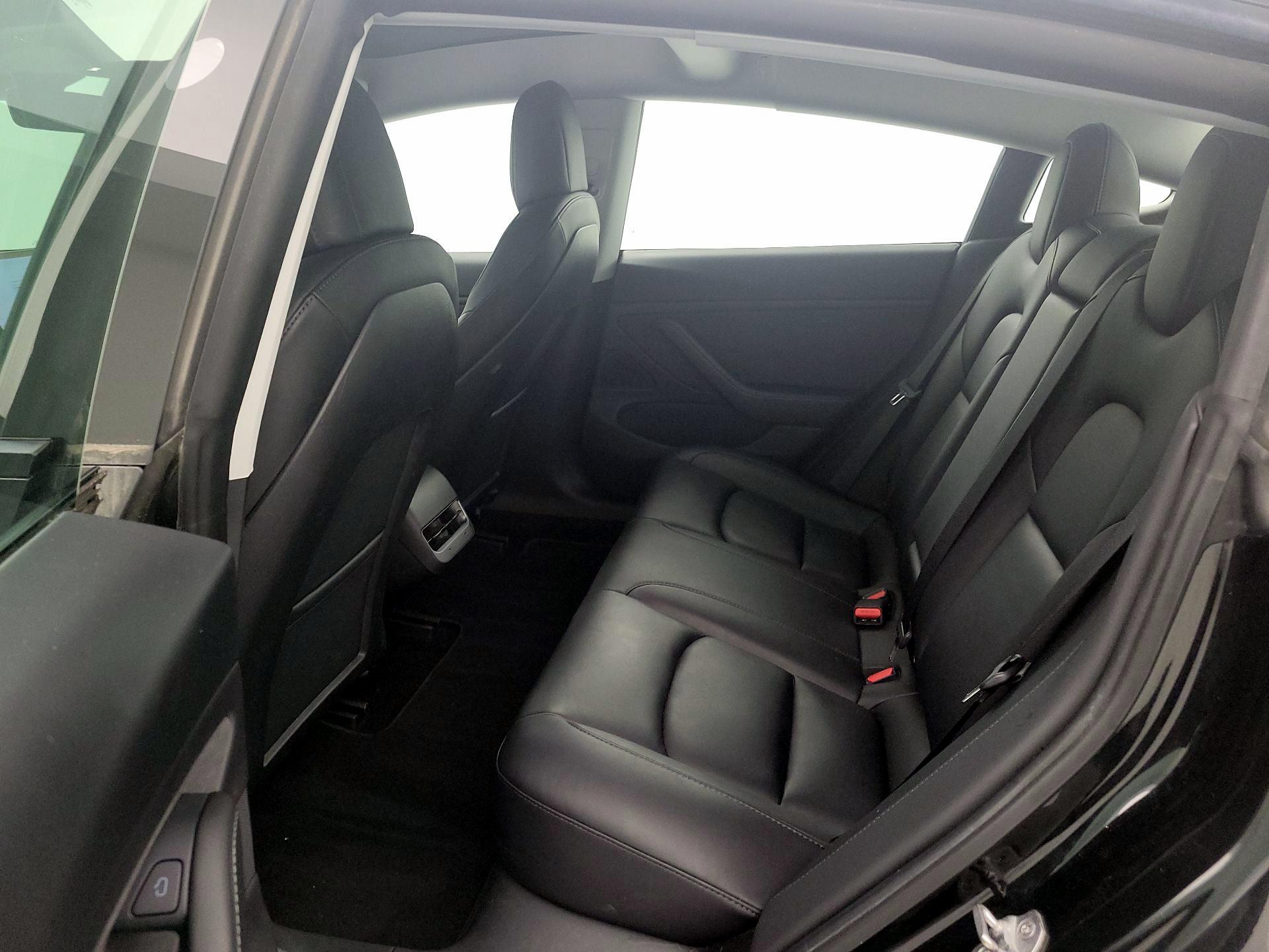 Thumbnail: 2021 Tesla Model 3 - 20