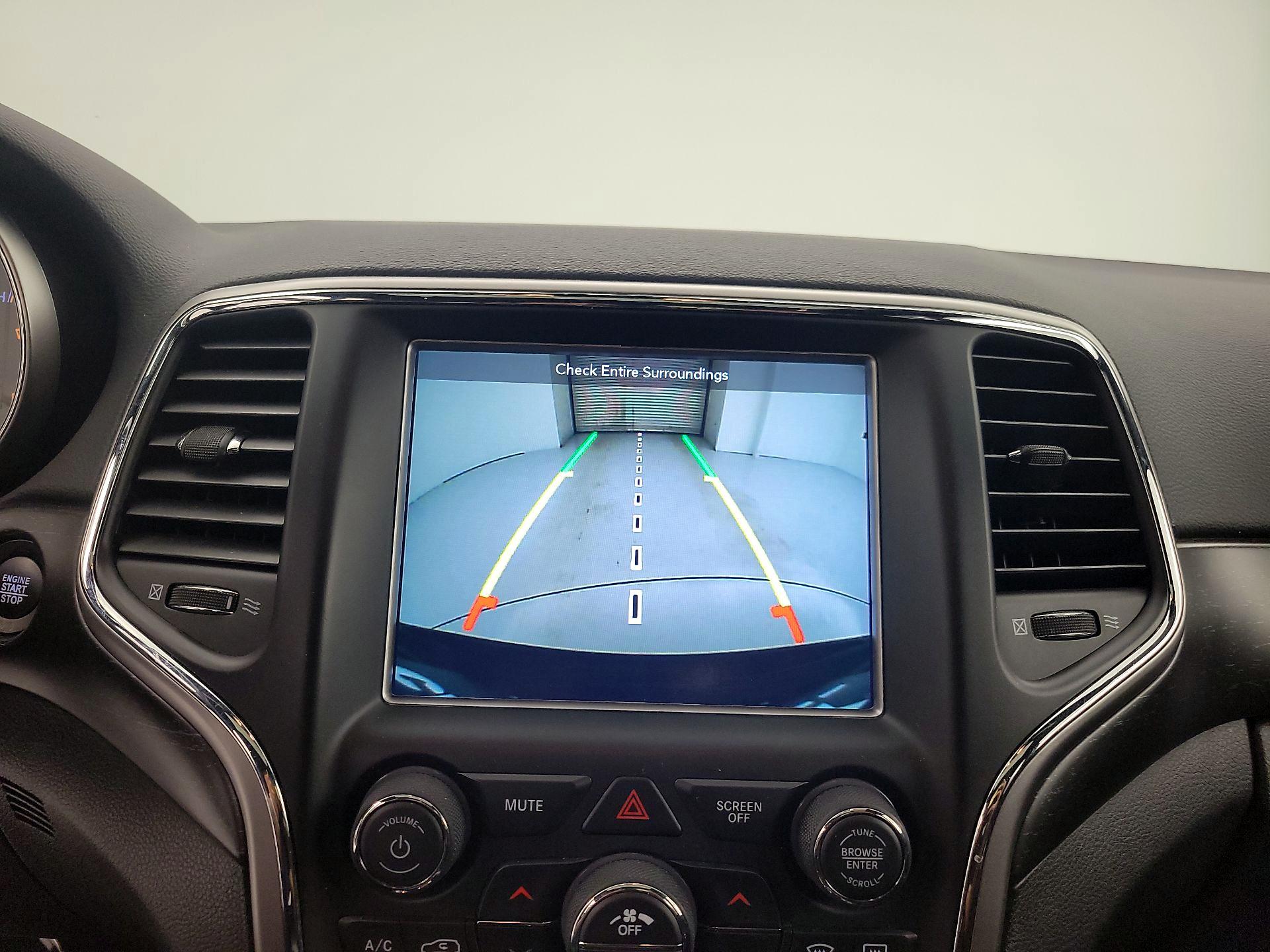 Thumbnail: 2018 Jeep Grand Cherokee - 15