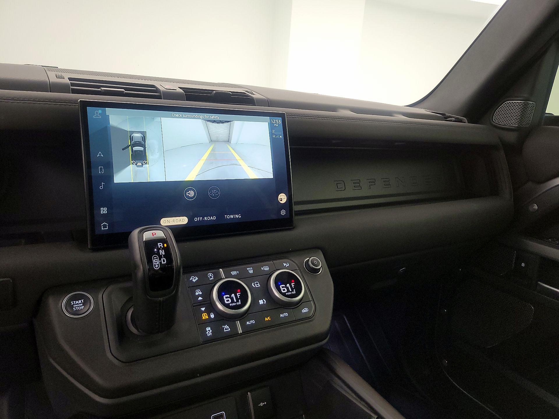 Thumbnail: 2022 Land Rover Defender - 15
