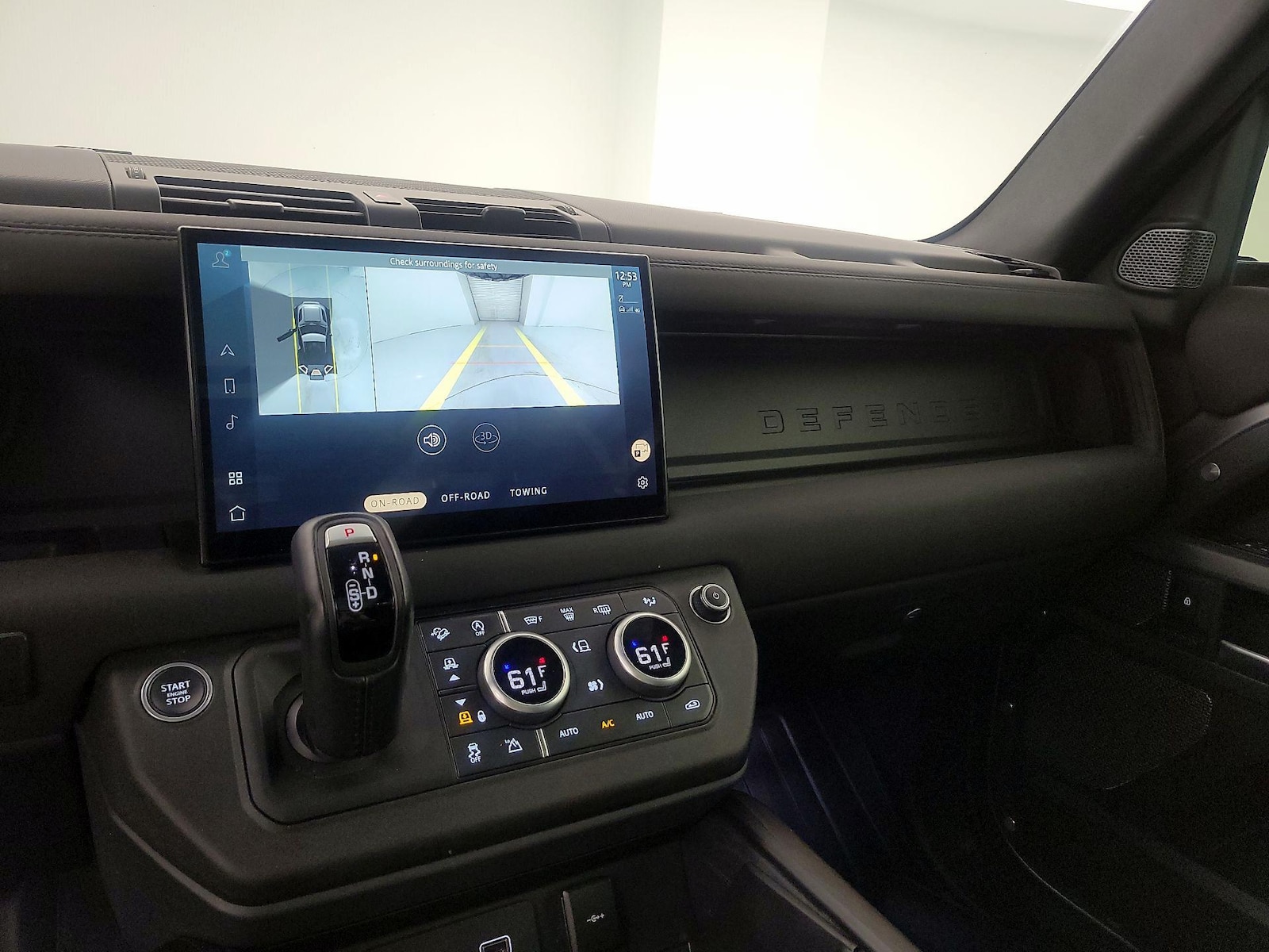 2022 Land Rover Defender X-Dynamic SE - Photo 16