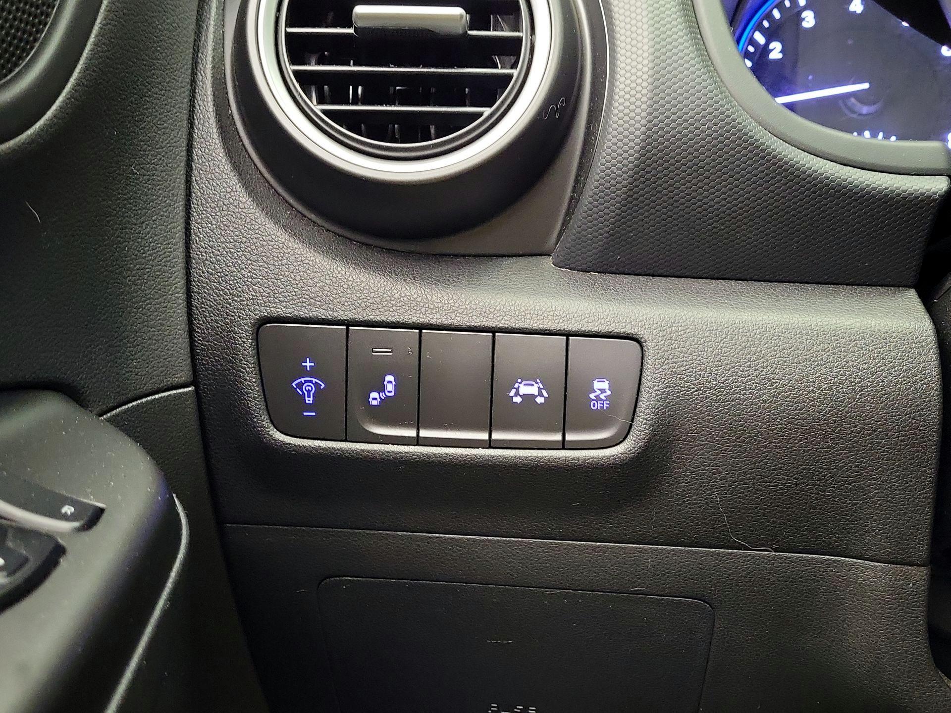 Thumbnail: 2020 Hyundai Kona - 13