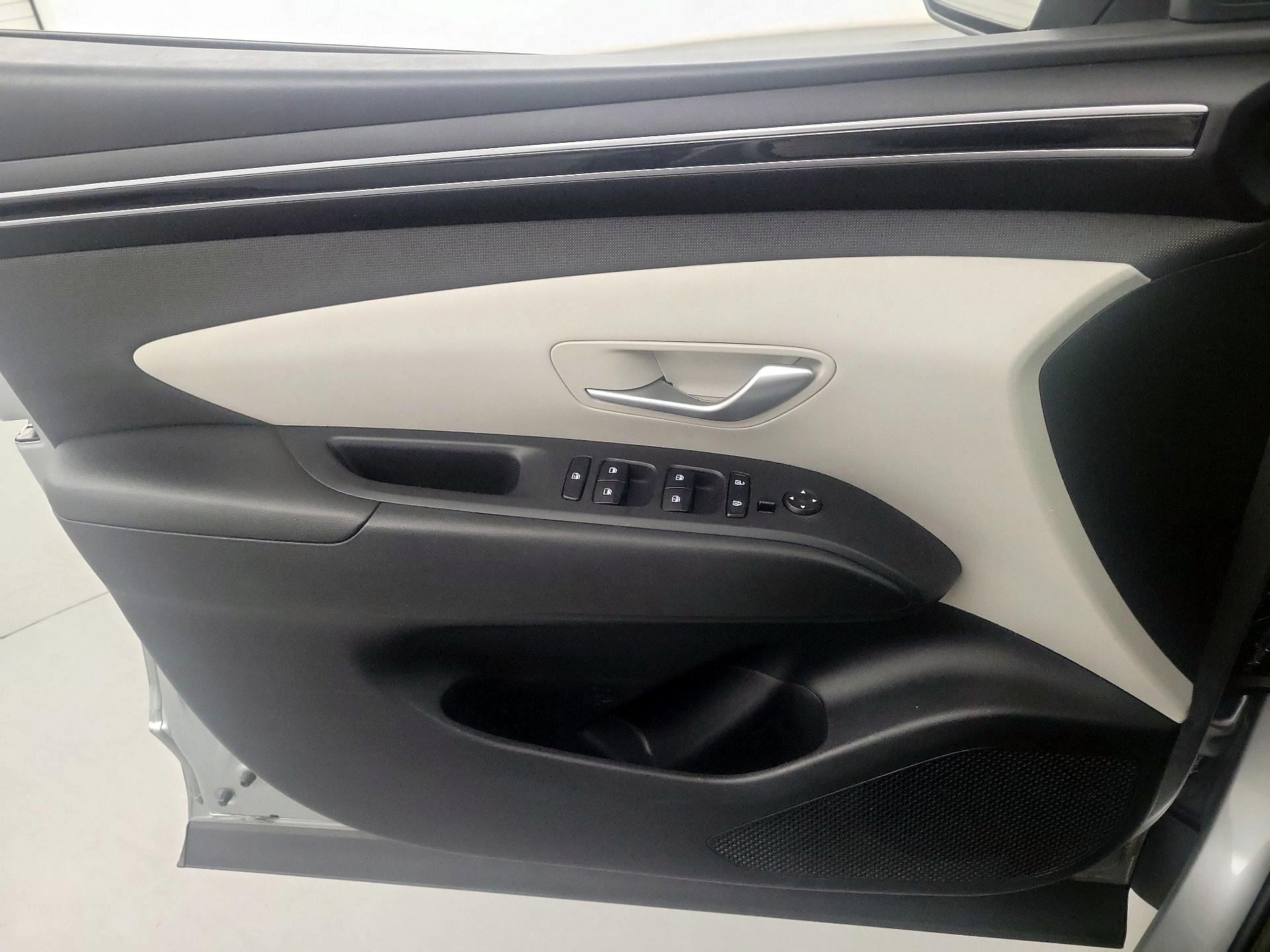 Thumbnail: 2023 Hyundai Tucson - 12