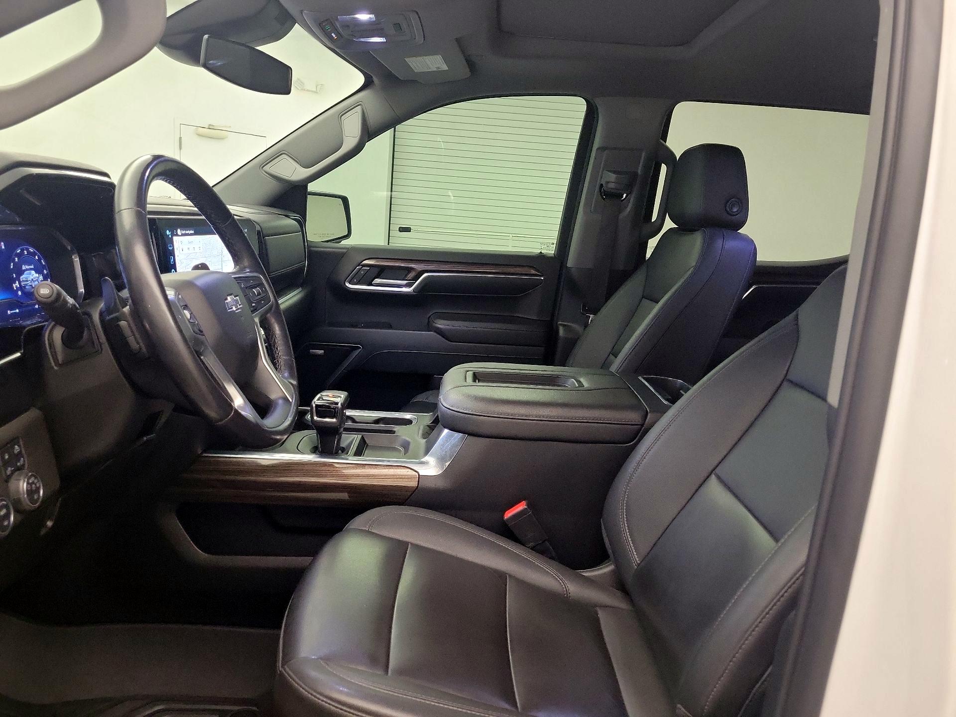 Thumbnail: 2022 Chevrolet Silverado 1500 - 11