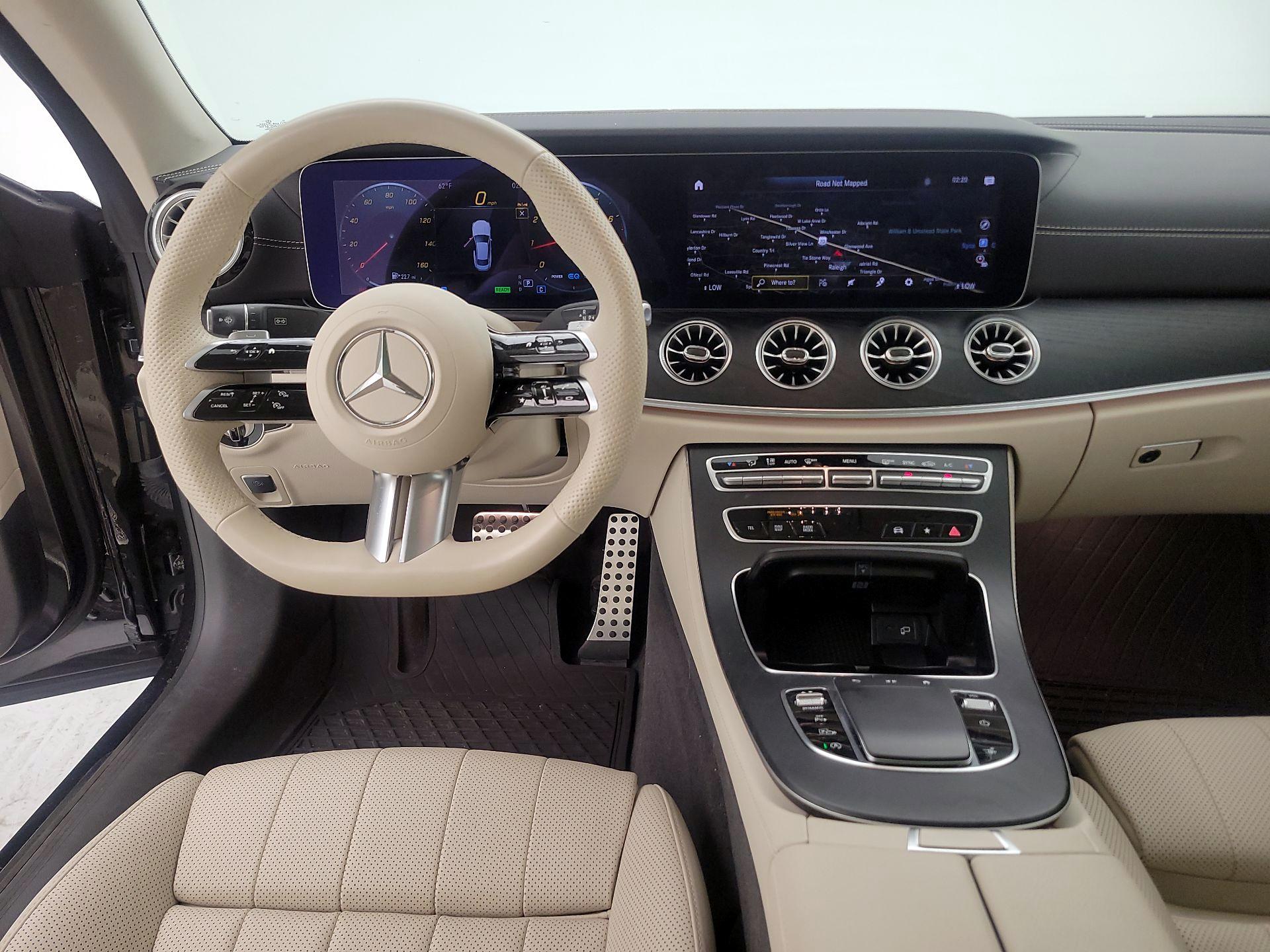 Thumbnail: 2023 Mercedes-Benz E-Class - 10