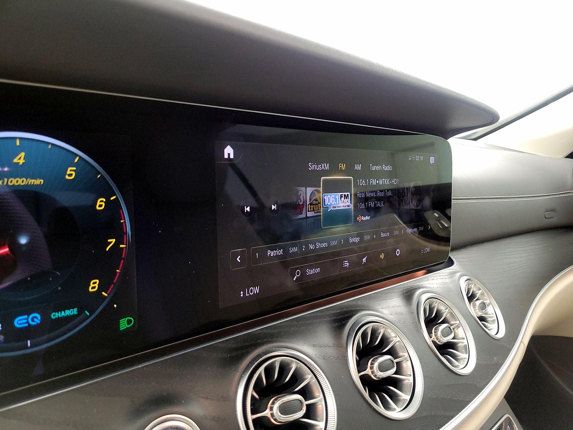 Thumbnail: 2023 Mercedes-Benz E-Class - 16