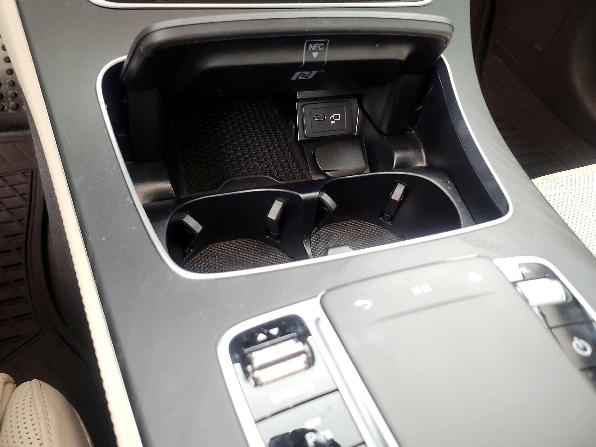 Thumbnail: 2023 Mercedes-Benz E-Class - 19