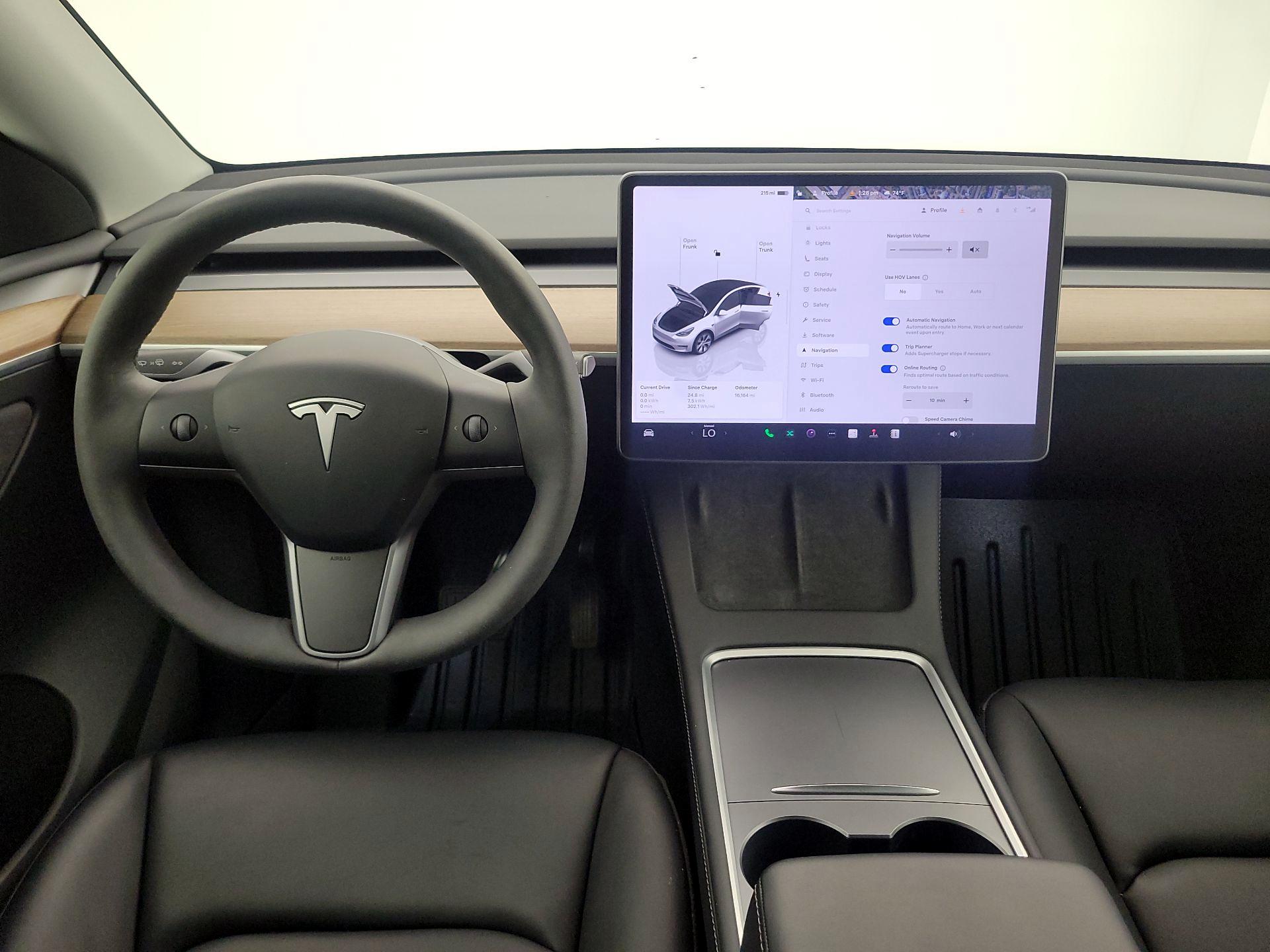 Thumbnail: 2023 Tesla Model Y - 10