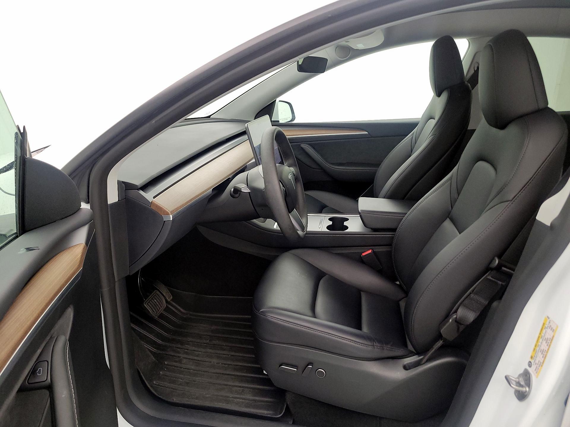 Thumbnail: 2023 Tesla Model Y - 11