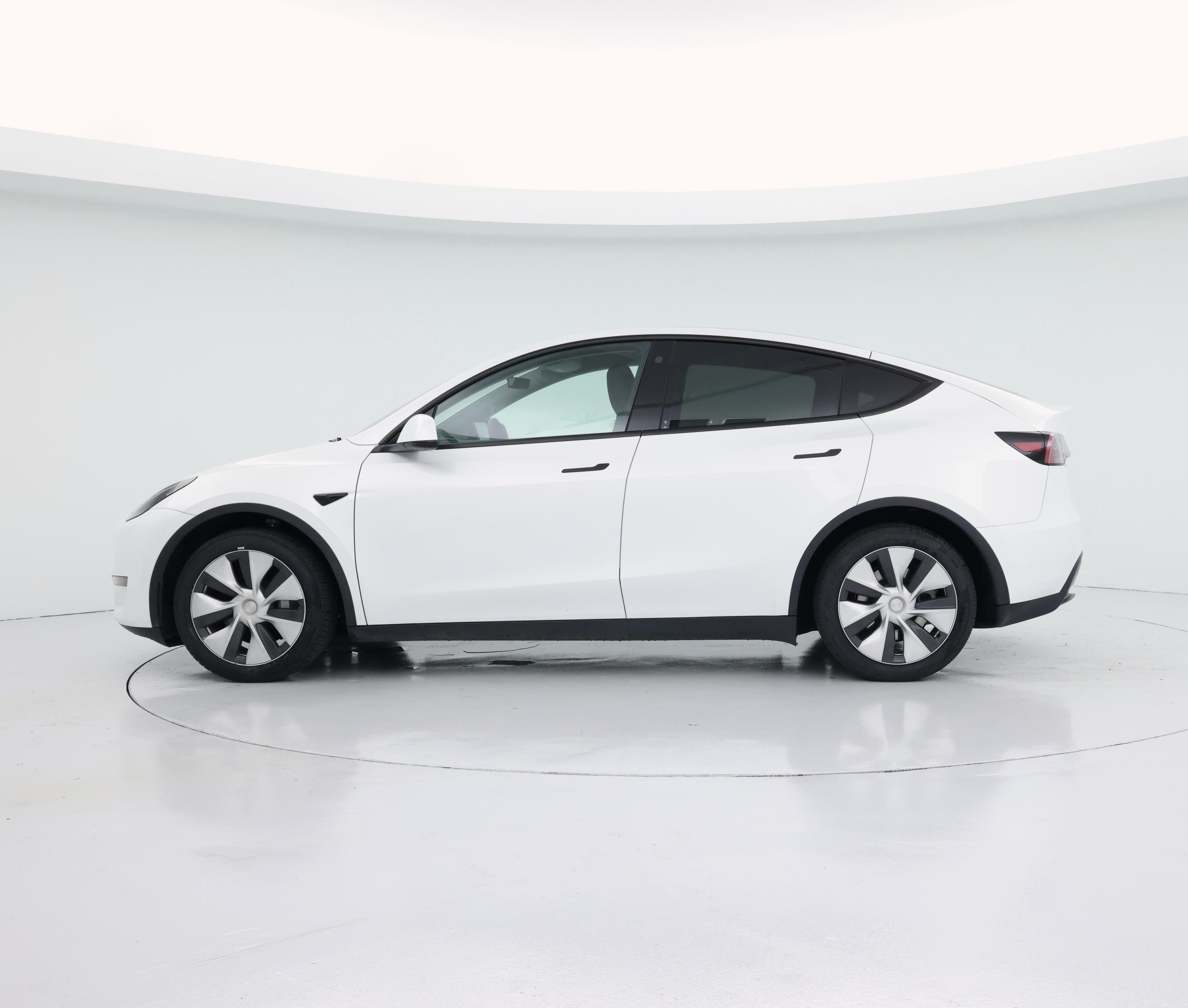 Thumbnail: 2023 Tesla Model Y - 3