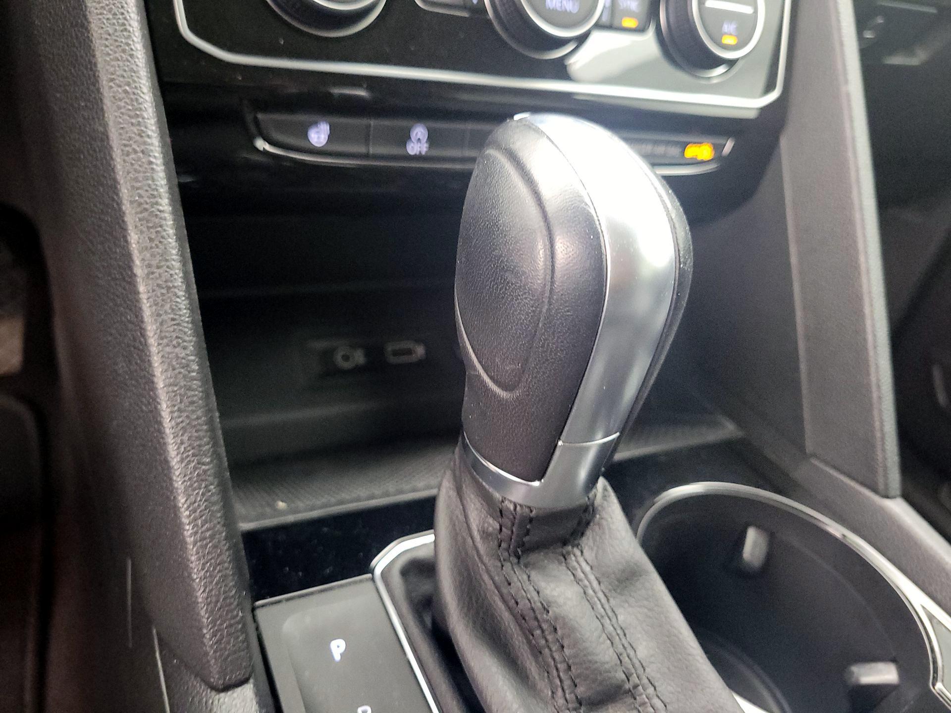 Thumbnail: 2019 Volkswagen Atlas - 18