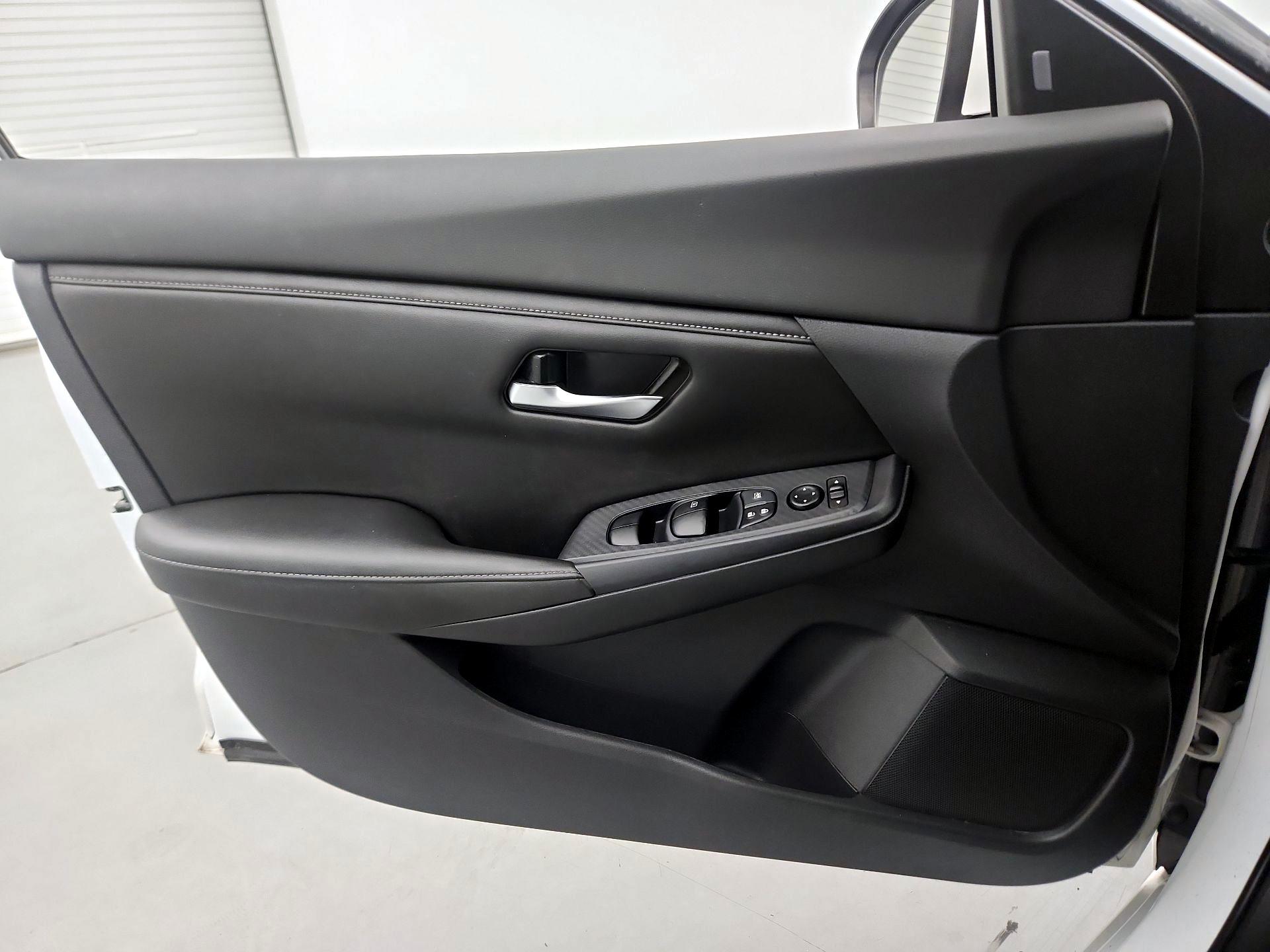 Thumbnail: 2023 Nissan Sentra - 12
