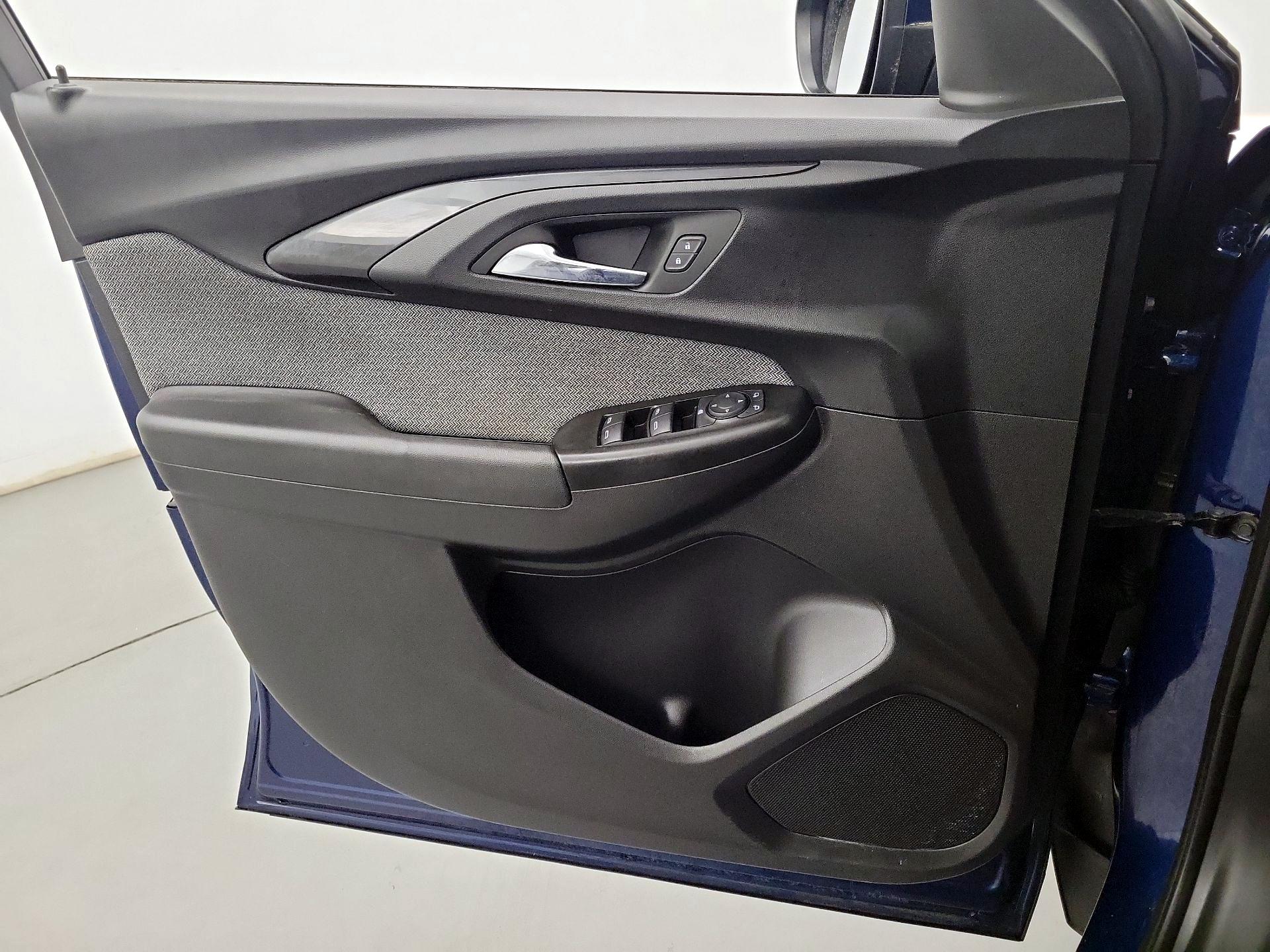 Thumbnail: 2022 Chevrolet TrailBlazer - 12