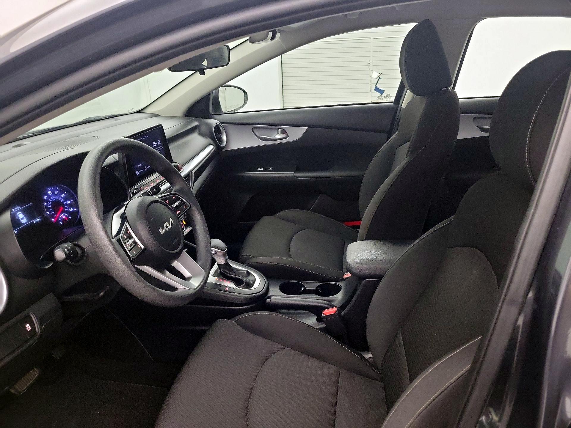 Thumbnail: 2024 Kia Forte - 11