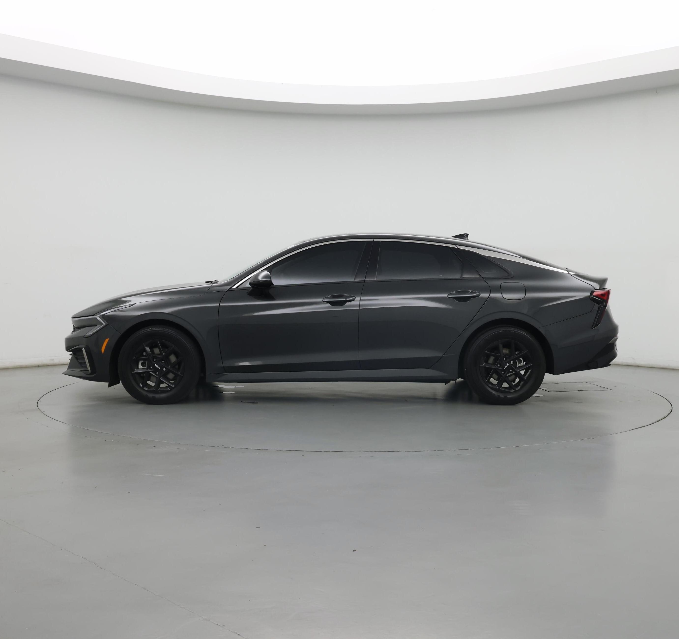 Thumbnail: 2025 Kia K5 - 3