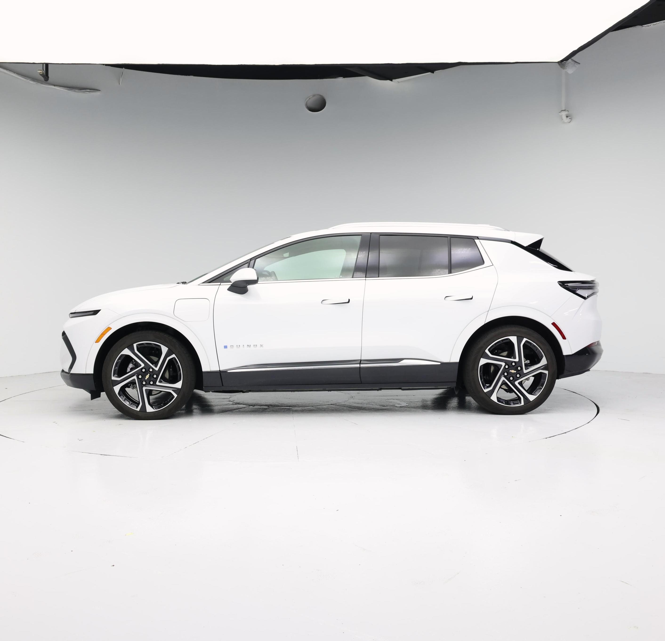 Thumbnail: 2024 Chevrolet Equinox - 3