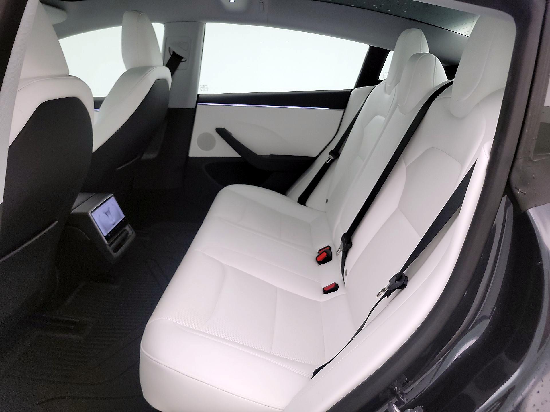 Thumbnail: 2025 Tesla Model 3 - 20