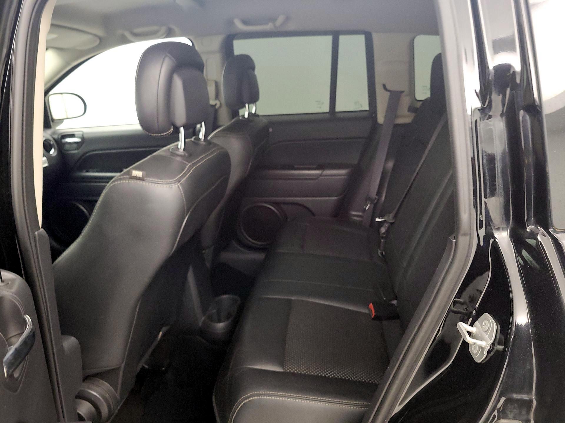 Thumbnail: 2016 Jeep Compass - 16