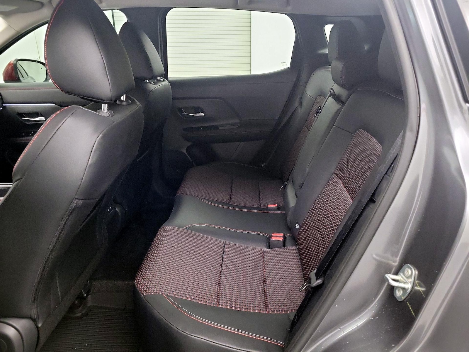 2025 Nissan Kicks SR AWD - Photo 19