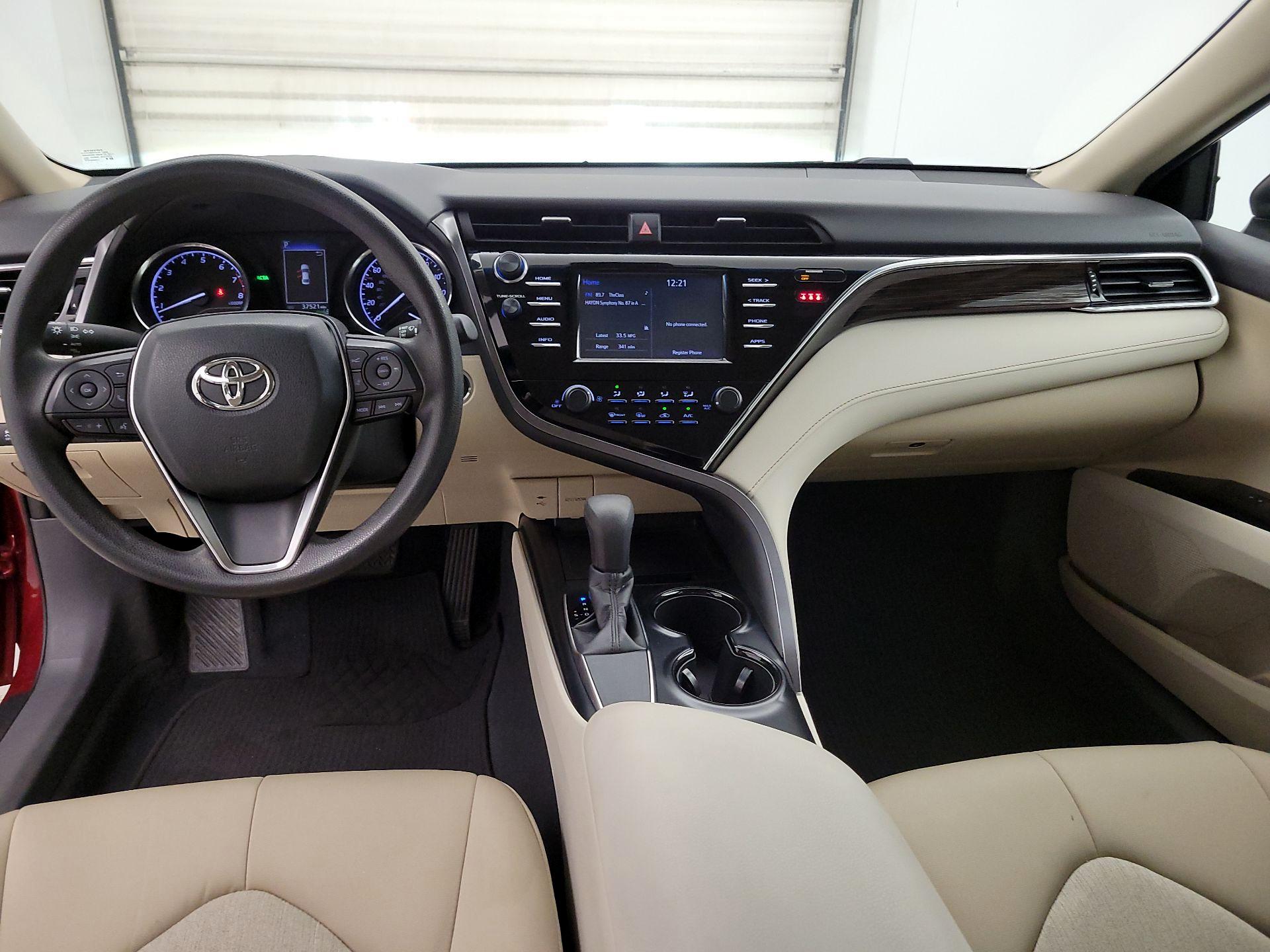 Thumbnail: 2018 Toyota Camry - 9