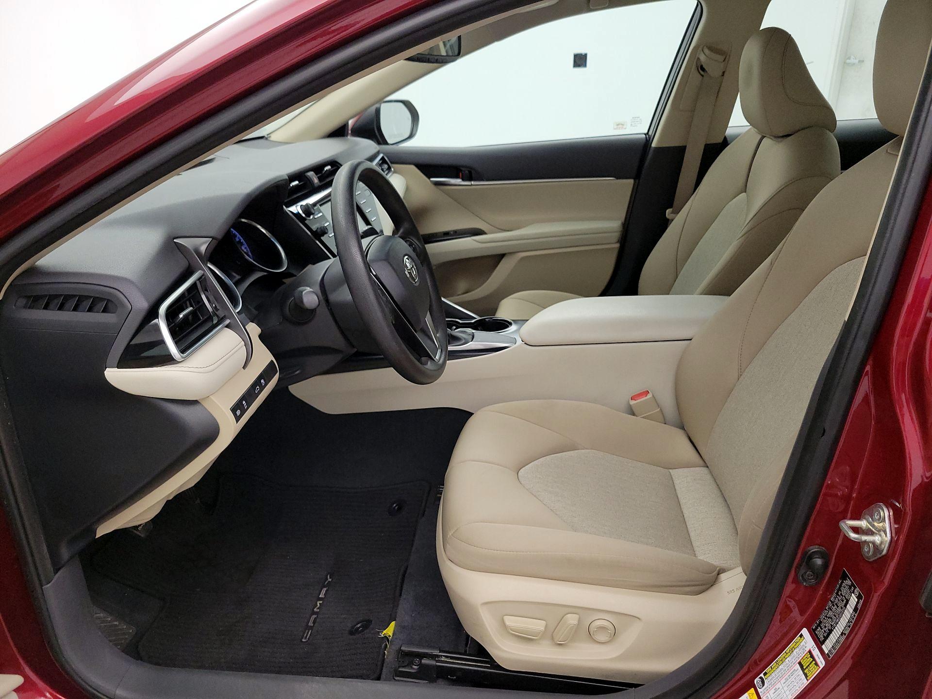 Thumbnail: 2018 Toyota Camry - 11