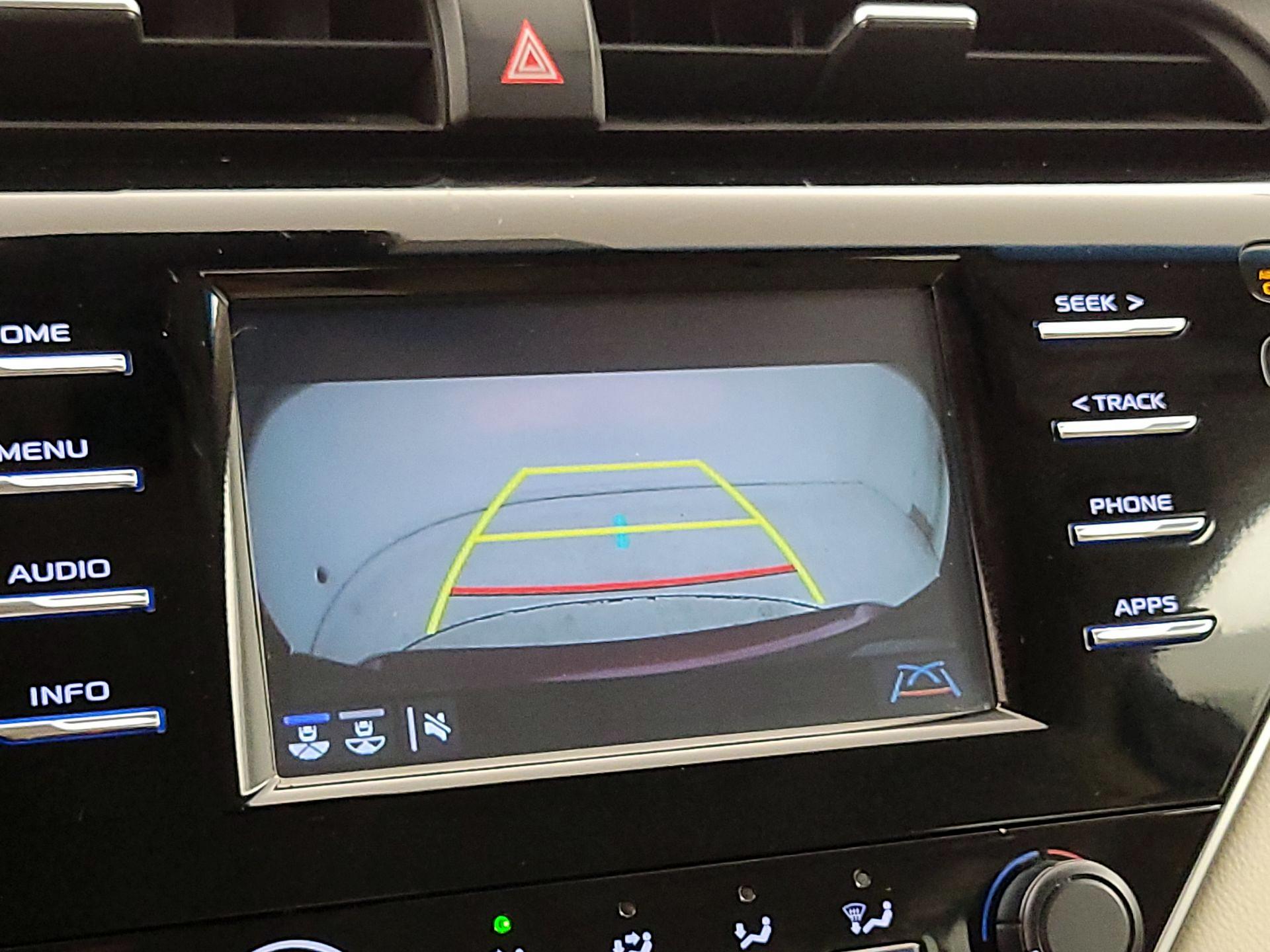 Thumbnail: 2018 Toyota Camry - 14