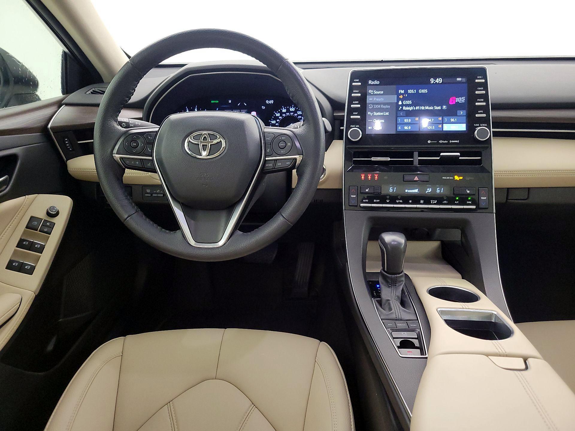 Thumbnail: 2022 Toyota Avalon - 10