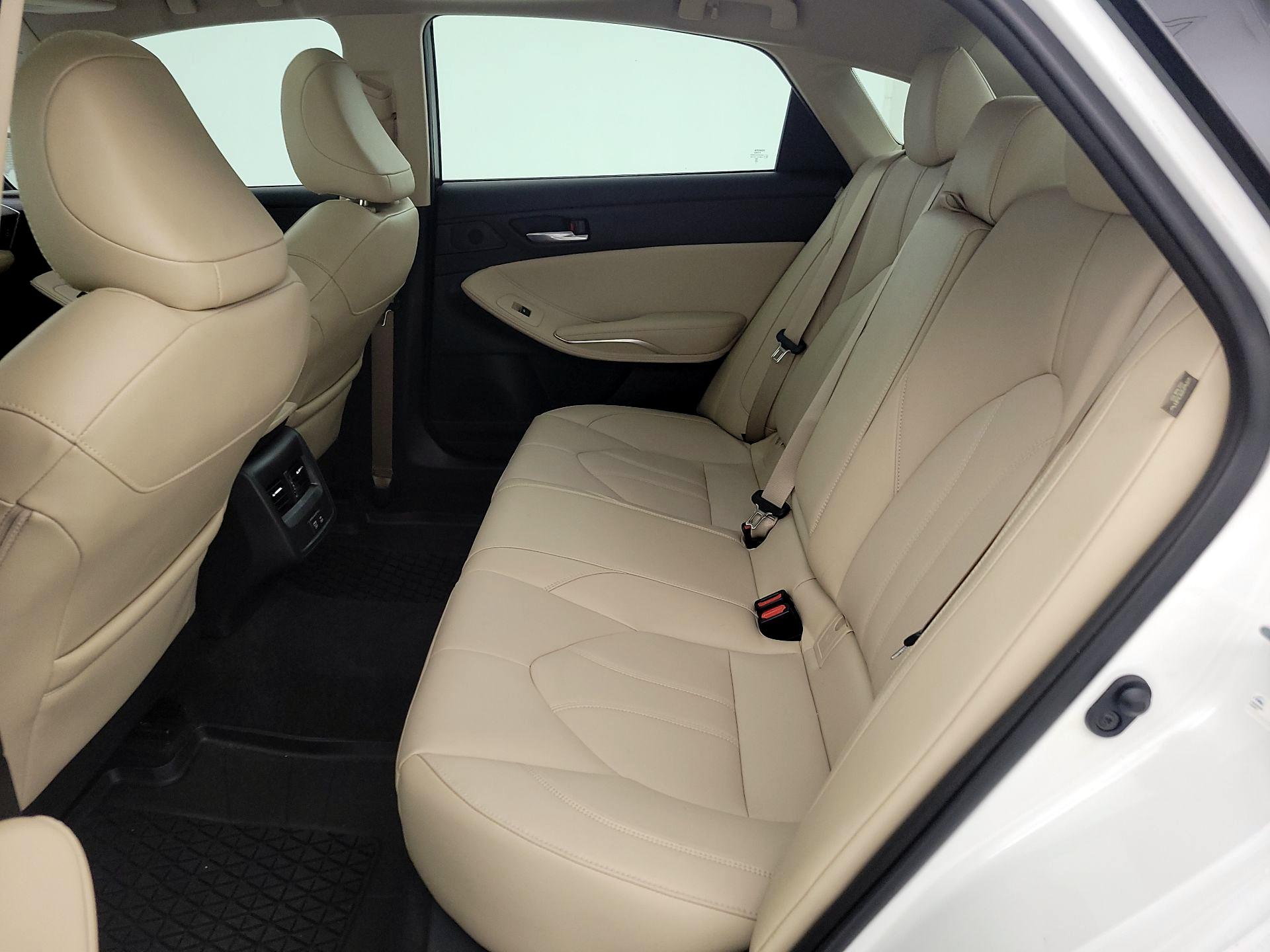 Thumbnail: 2022 Toyota Avalon - 20