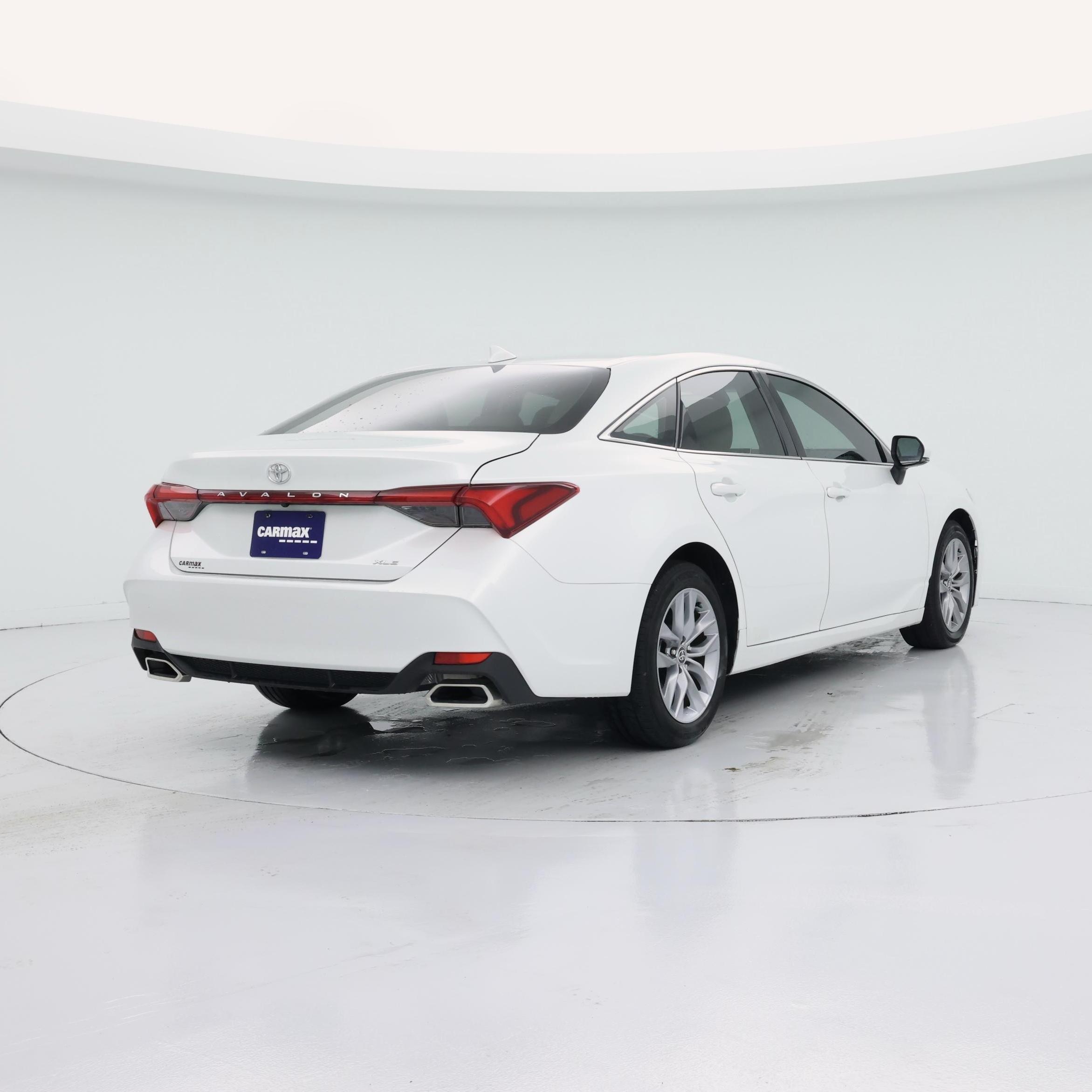 Thumbnail: 2022 Toyota Avalon - 8