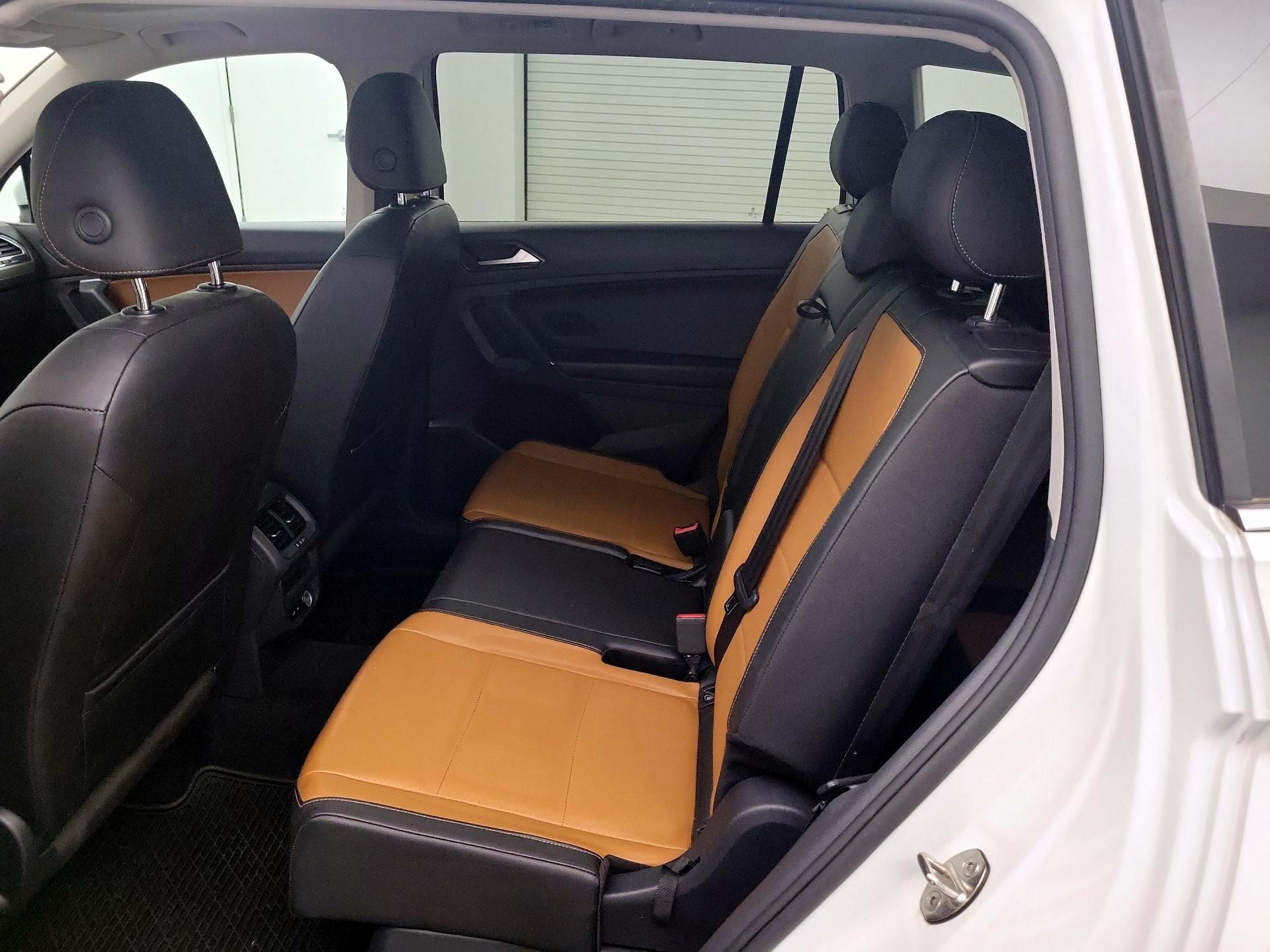 Thumbnail: 2018 Volkswagen Tiguan - 20