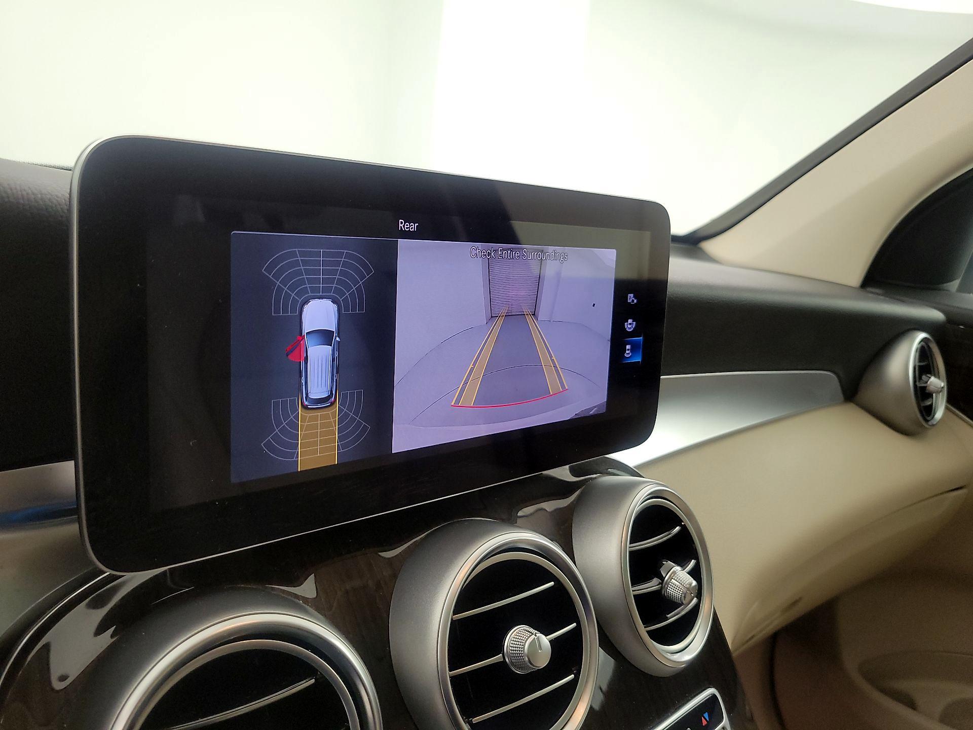 Thumbnail: 2021 Mercedes-Benz GLC - 15