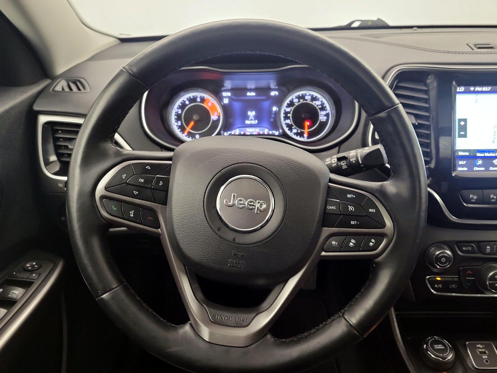 Thumbnail: 2021 Jeep Cherokee - 10