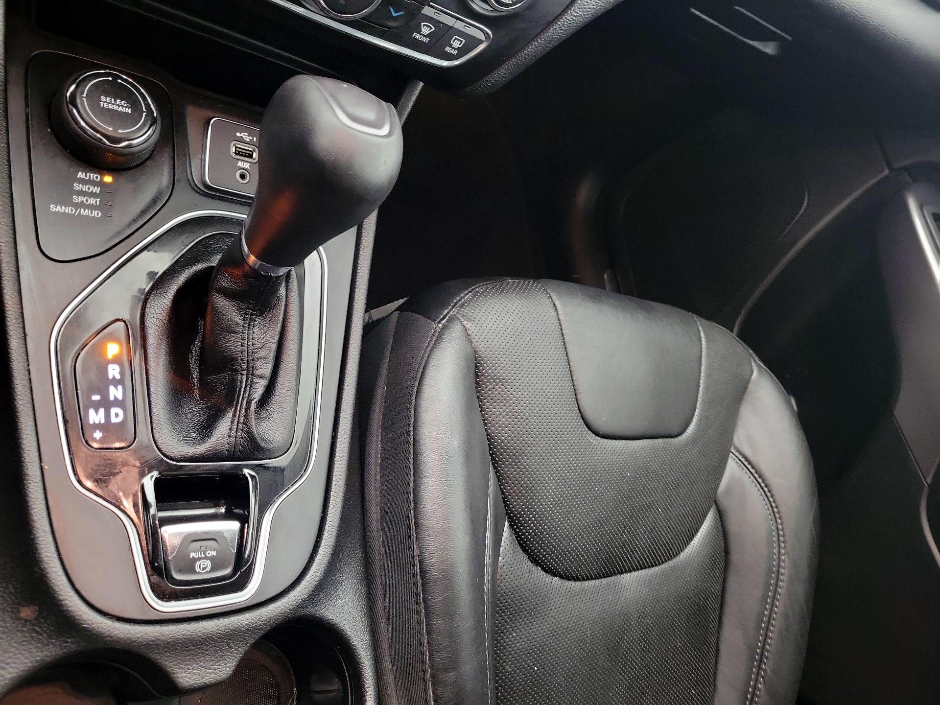 Thumbnail: 2021 Jeep Cherokee - 18