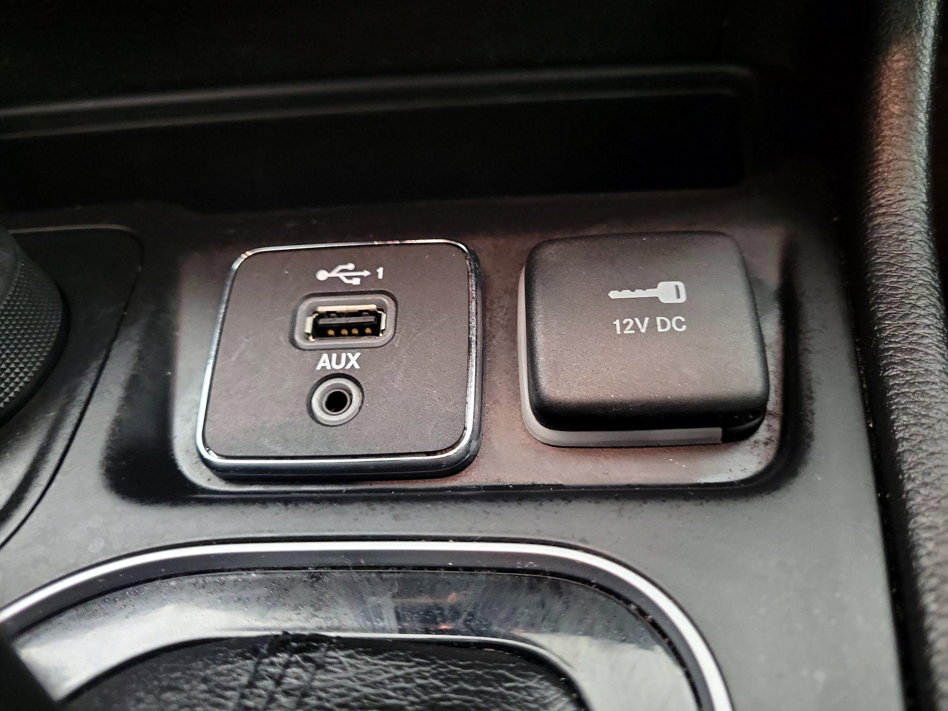 Thumbnail: 2021 Jeep Cherokee - 19