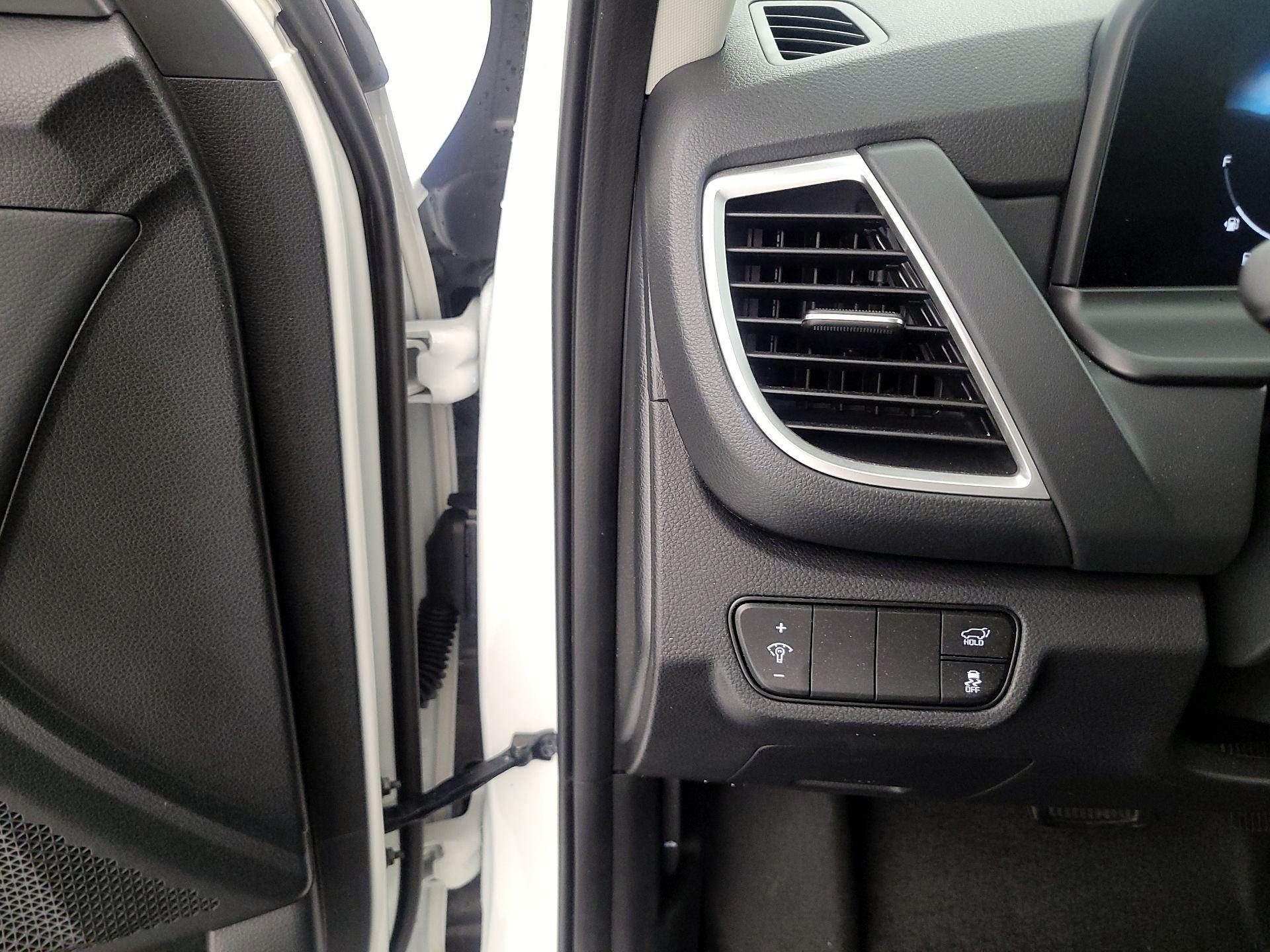 Thumbnail: 2025 Kia Seltos - 13