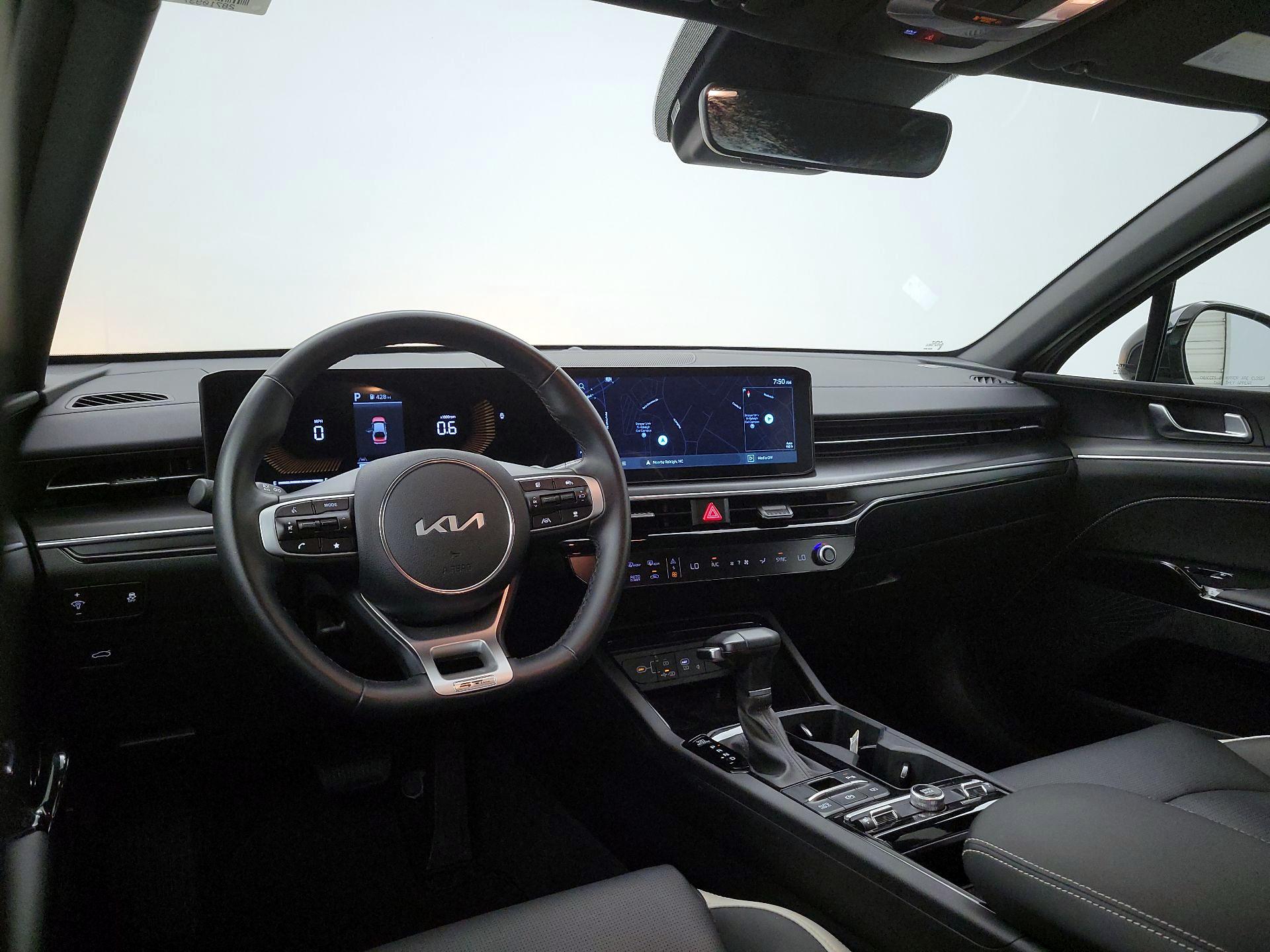 Thumbnail: 2025 Kia K5 - 9