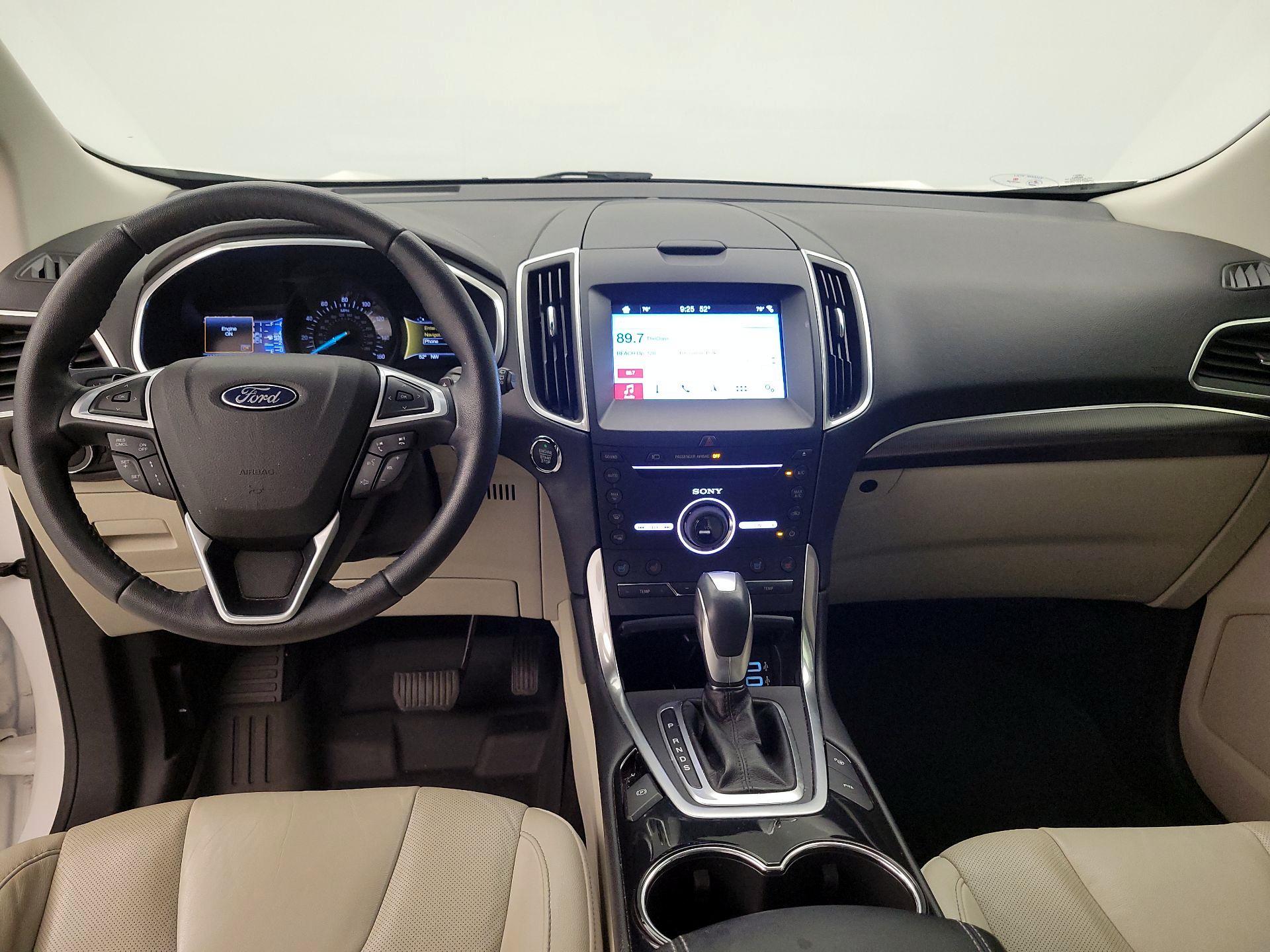 Thumbnail: 2016 Ford Edge - 9