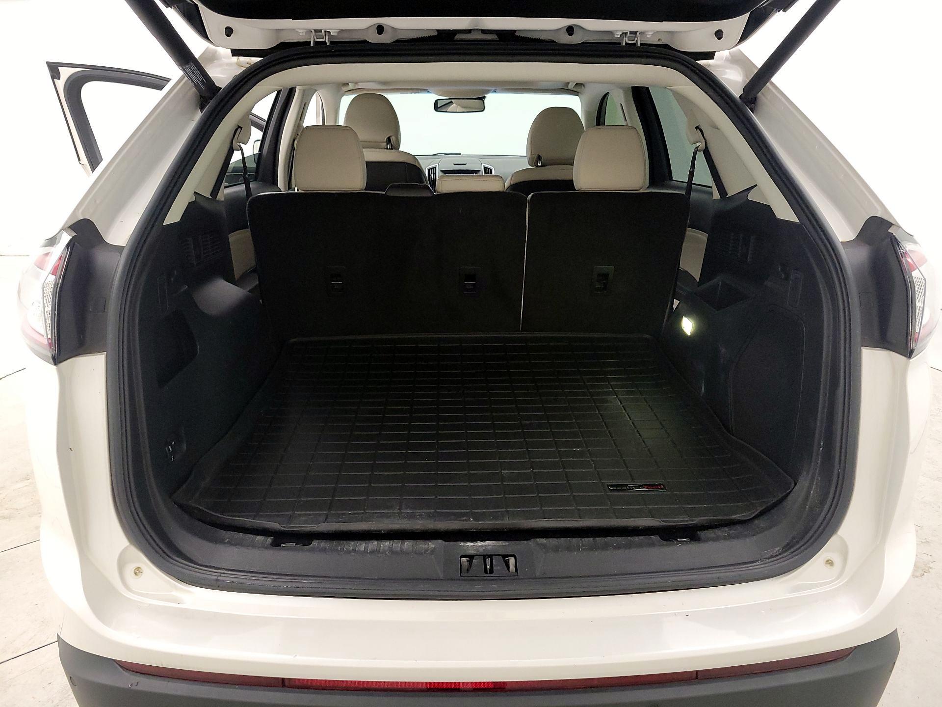 Thumbnail: 2016 Ford Edge - 18