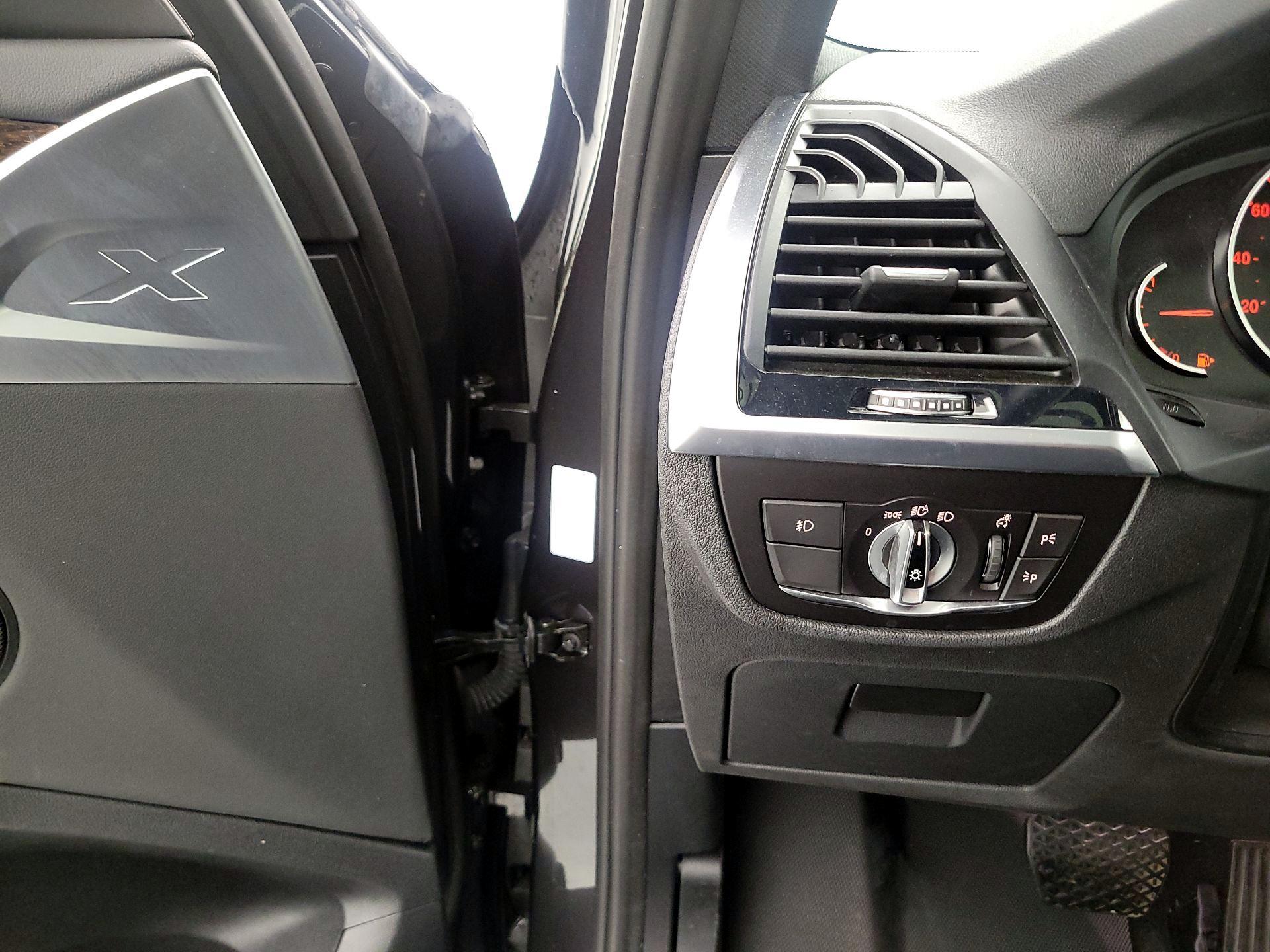 Thumbnail: 2020 BMW X3 - 13